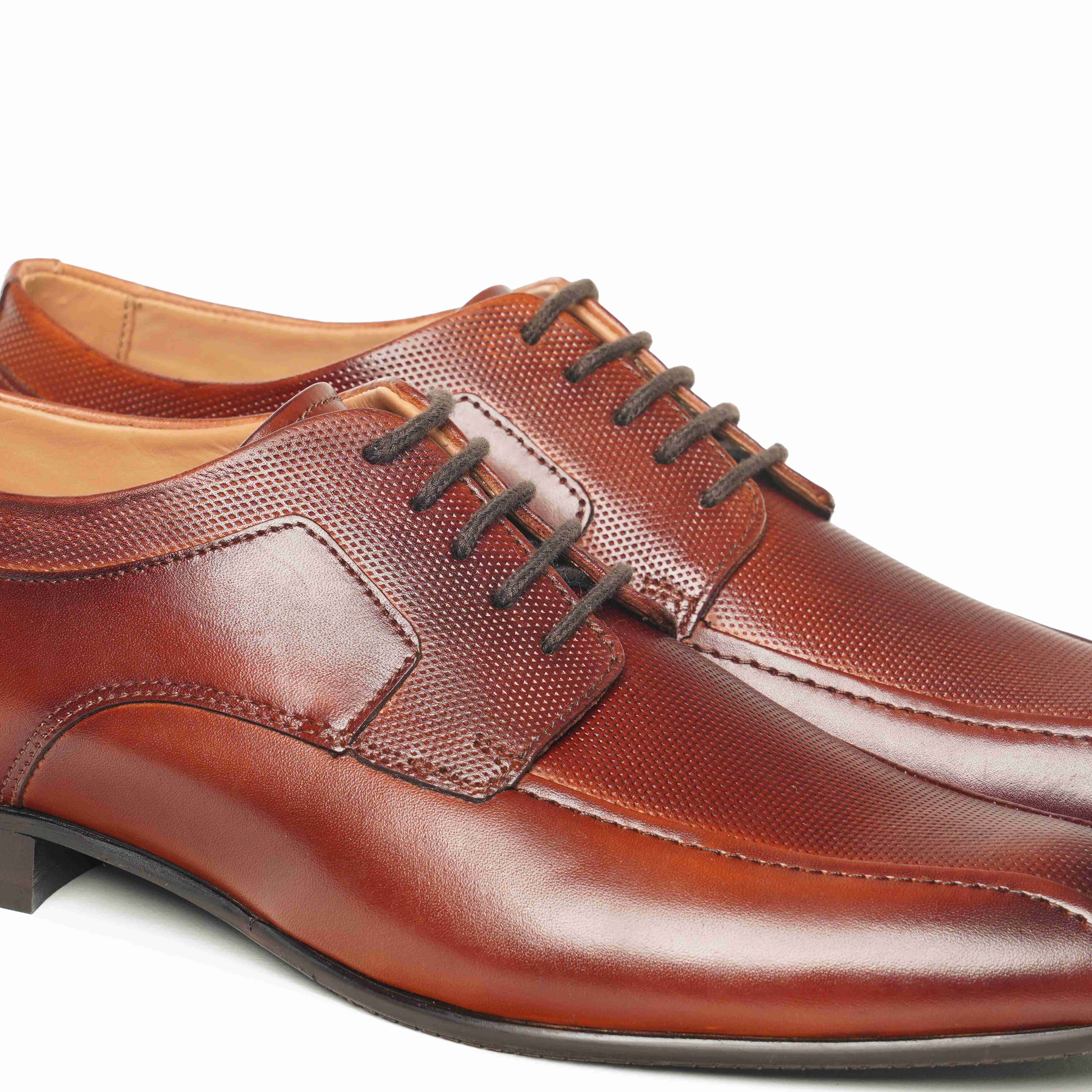 The Lando Ruosh Men Tan Bicycle-Cut Lace-Up
