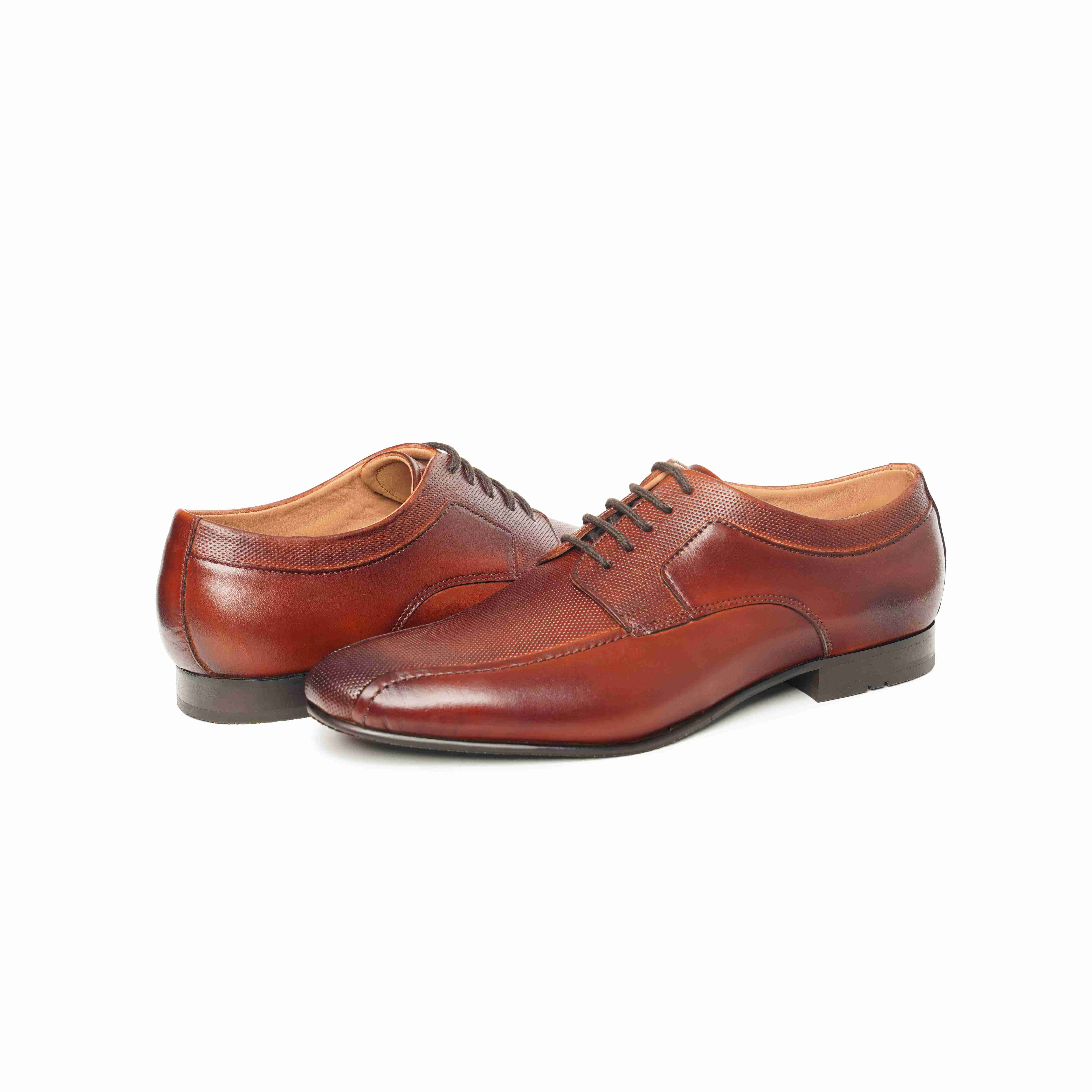 The Lando Ruosh Men Tan Bicycle-Cut Lace-Up