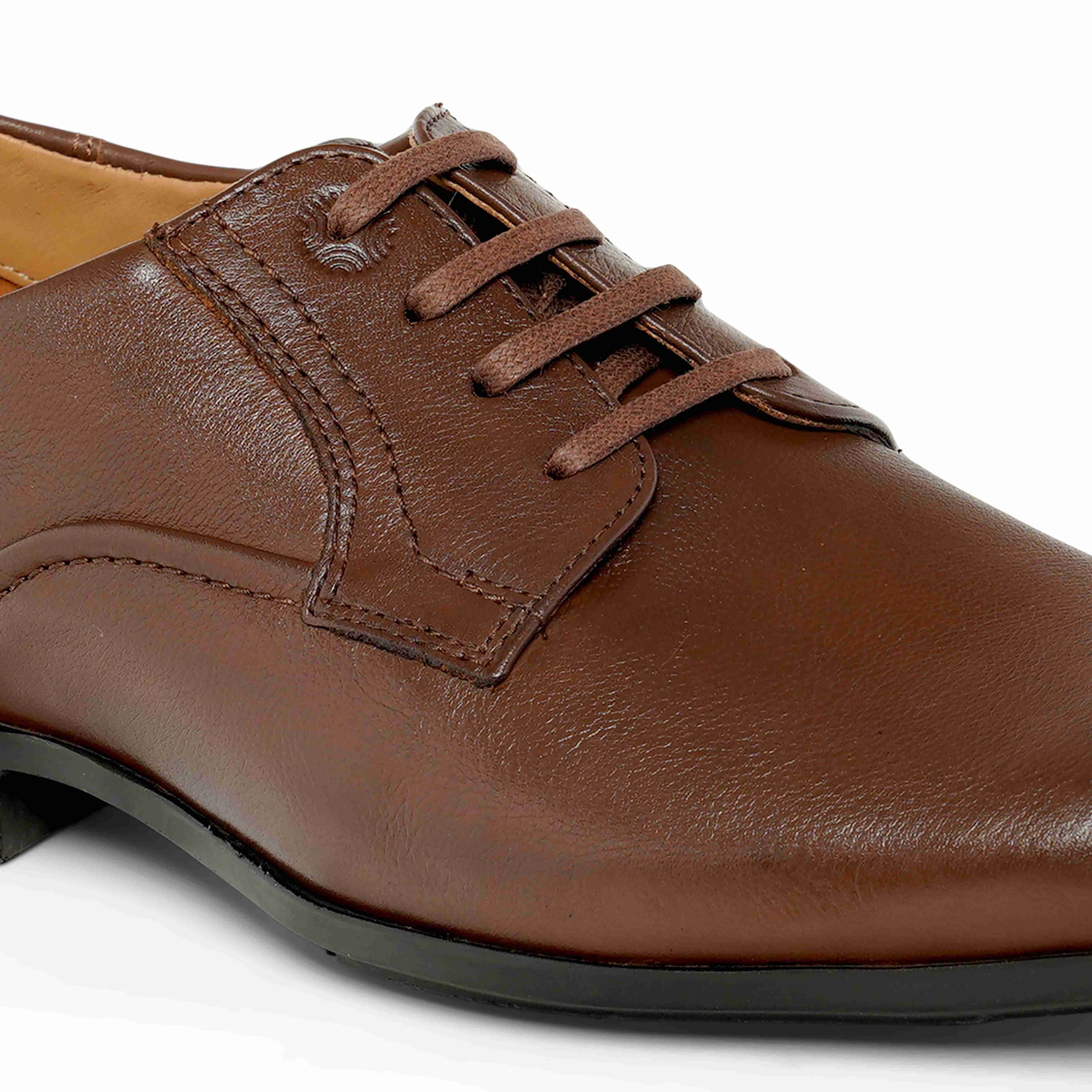 The Colombo Ruosh Men Tan Formal Lace-Up
