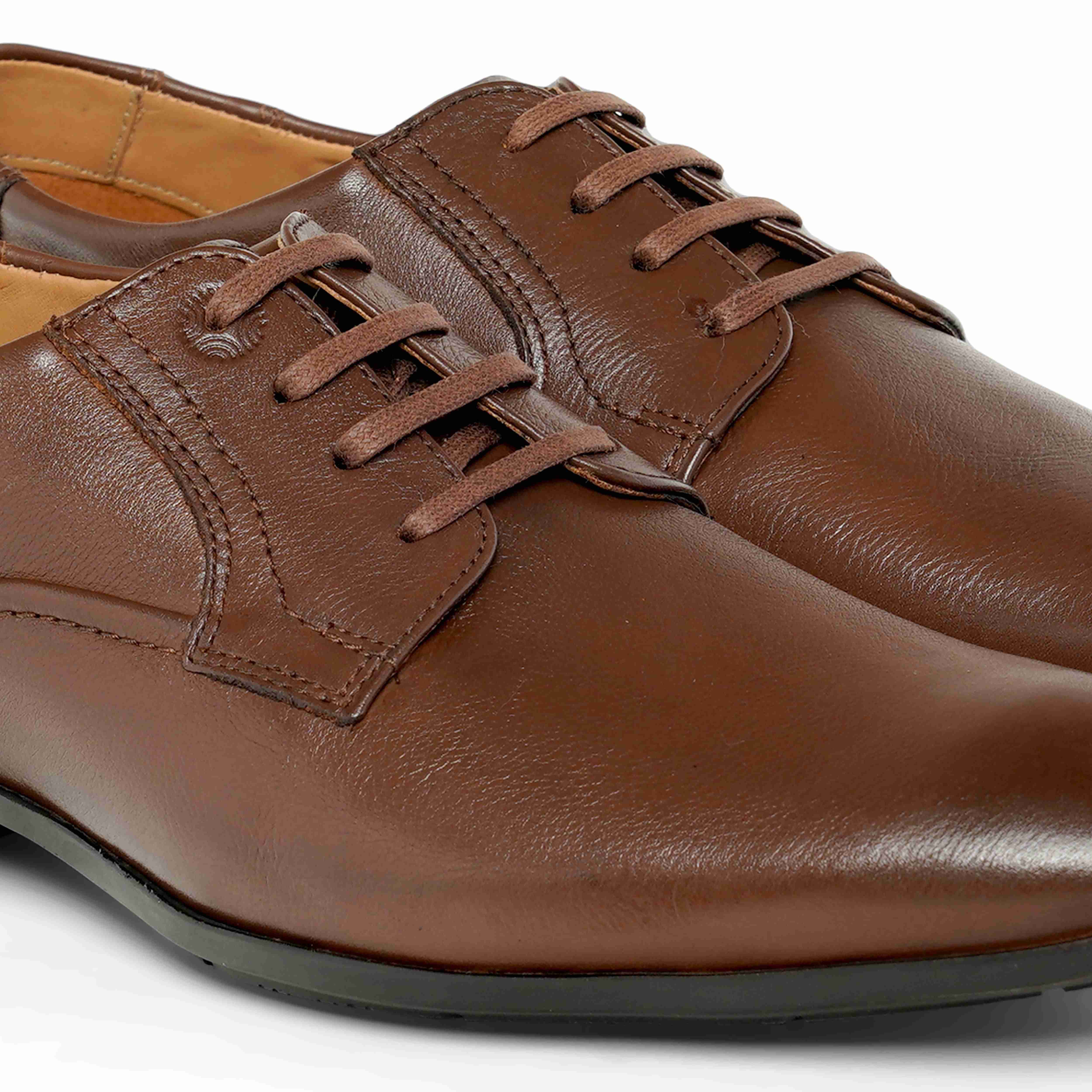 The Colombo Ruosh Men Tan Formal Lace-Up