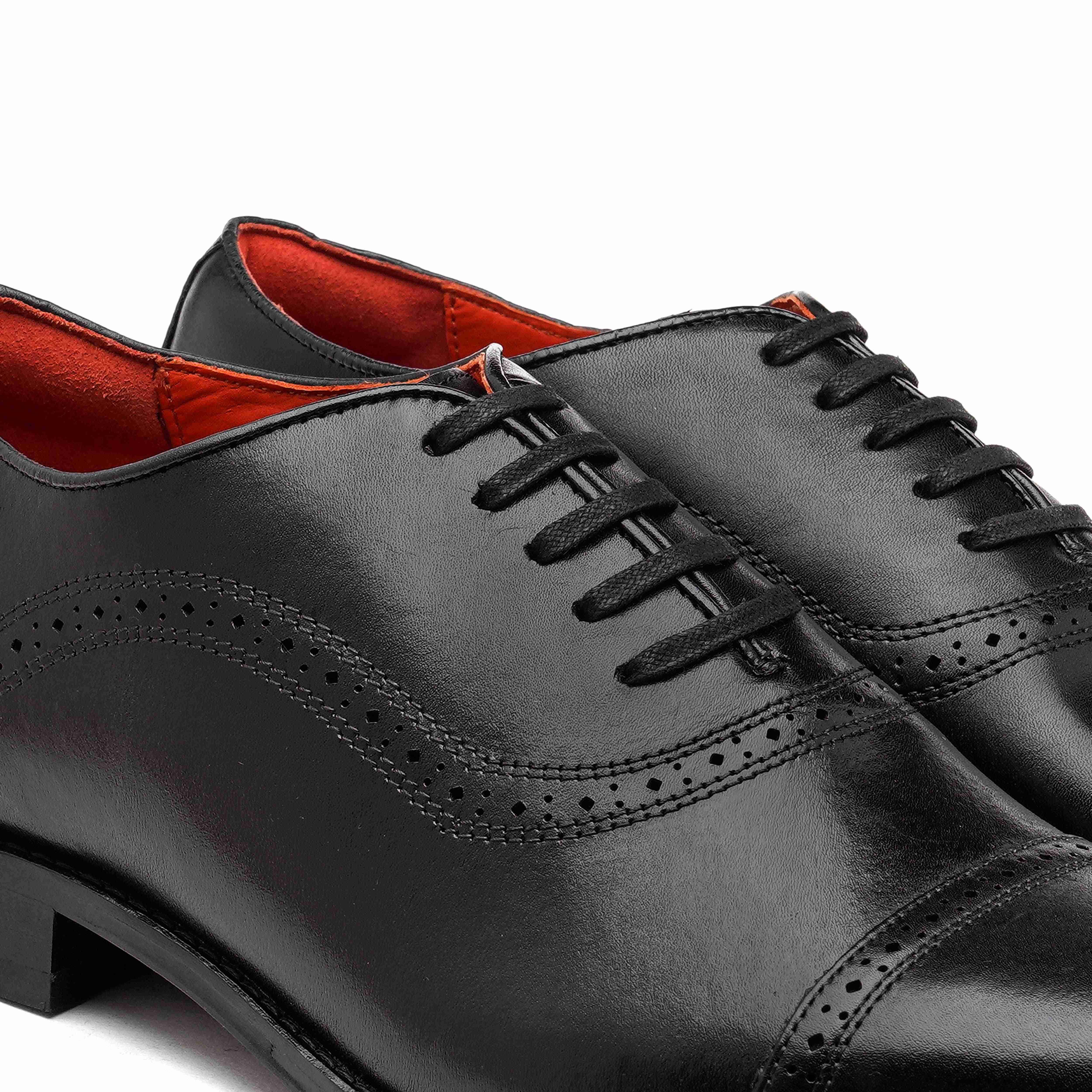The Todd Ruosh Men Black Classic Oxford Brogue