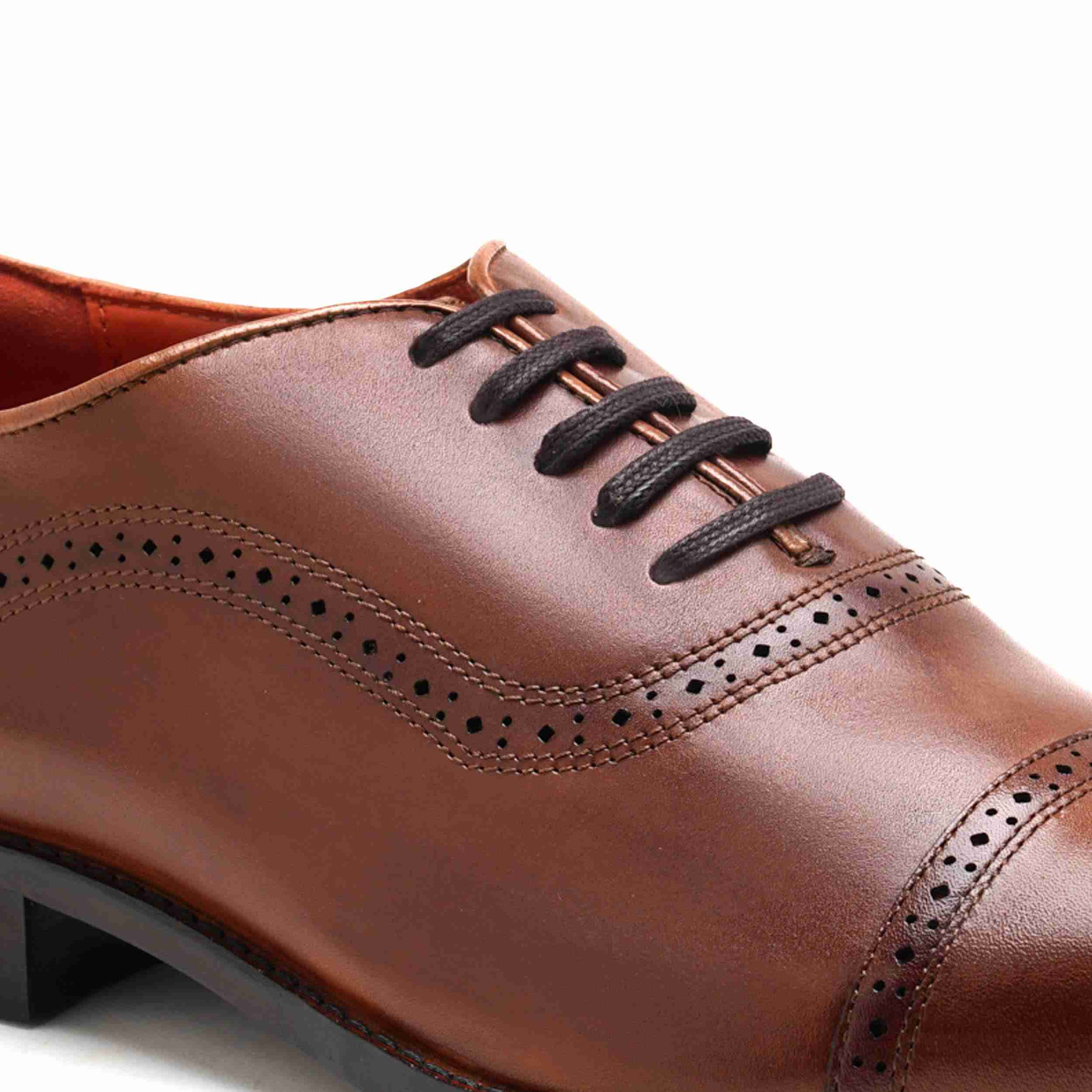 The Todd Ruosh Men Tan Classic Oxford Brogue