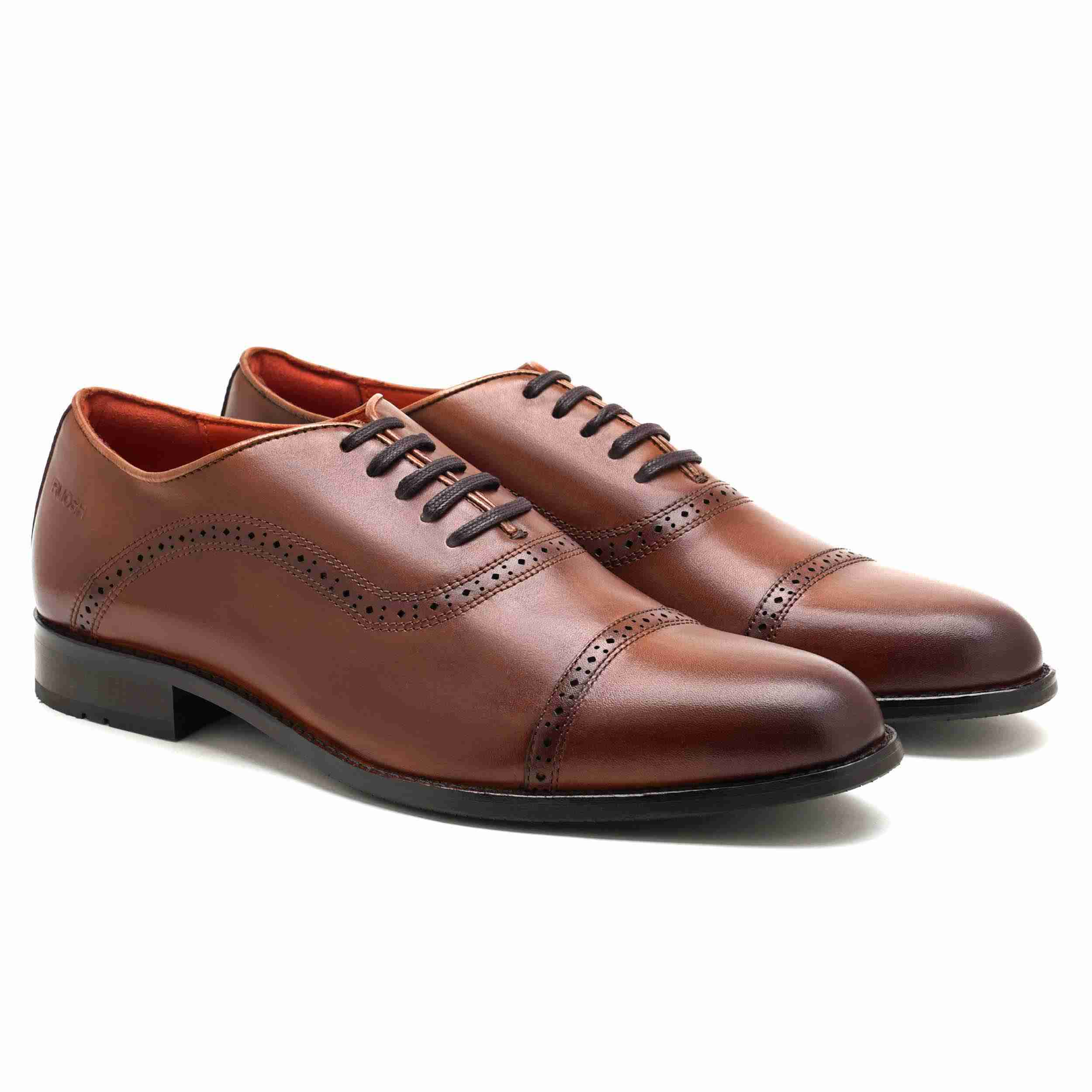 The Todd Ruosh Men Tan Classic Oxford Brogue