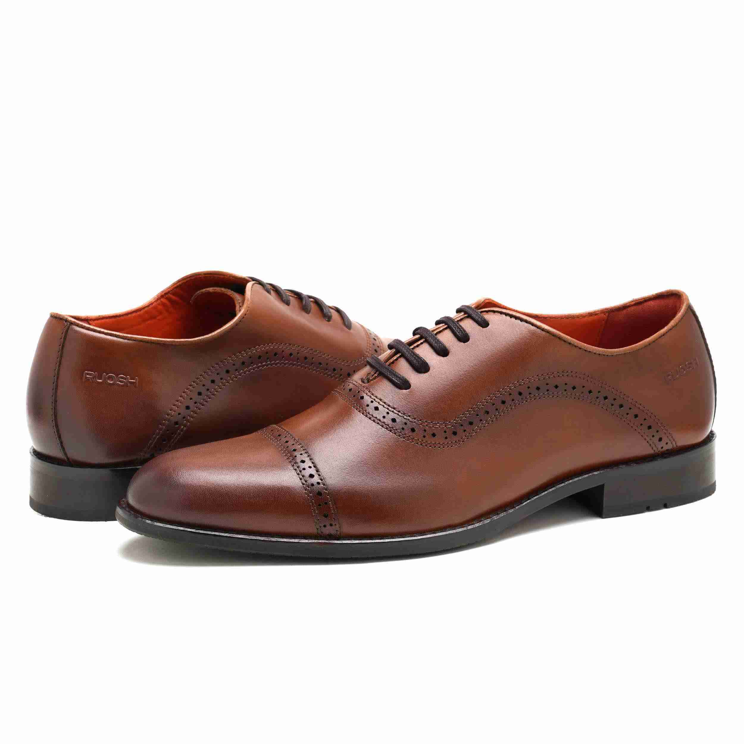 The Todd Ruosh Men Tan Classic Oxford Brogue