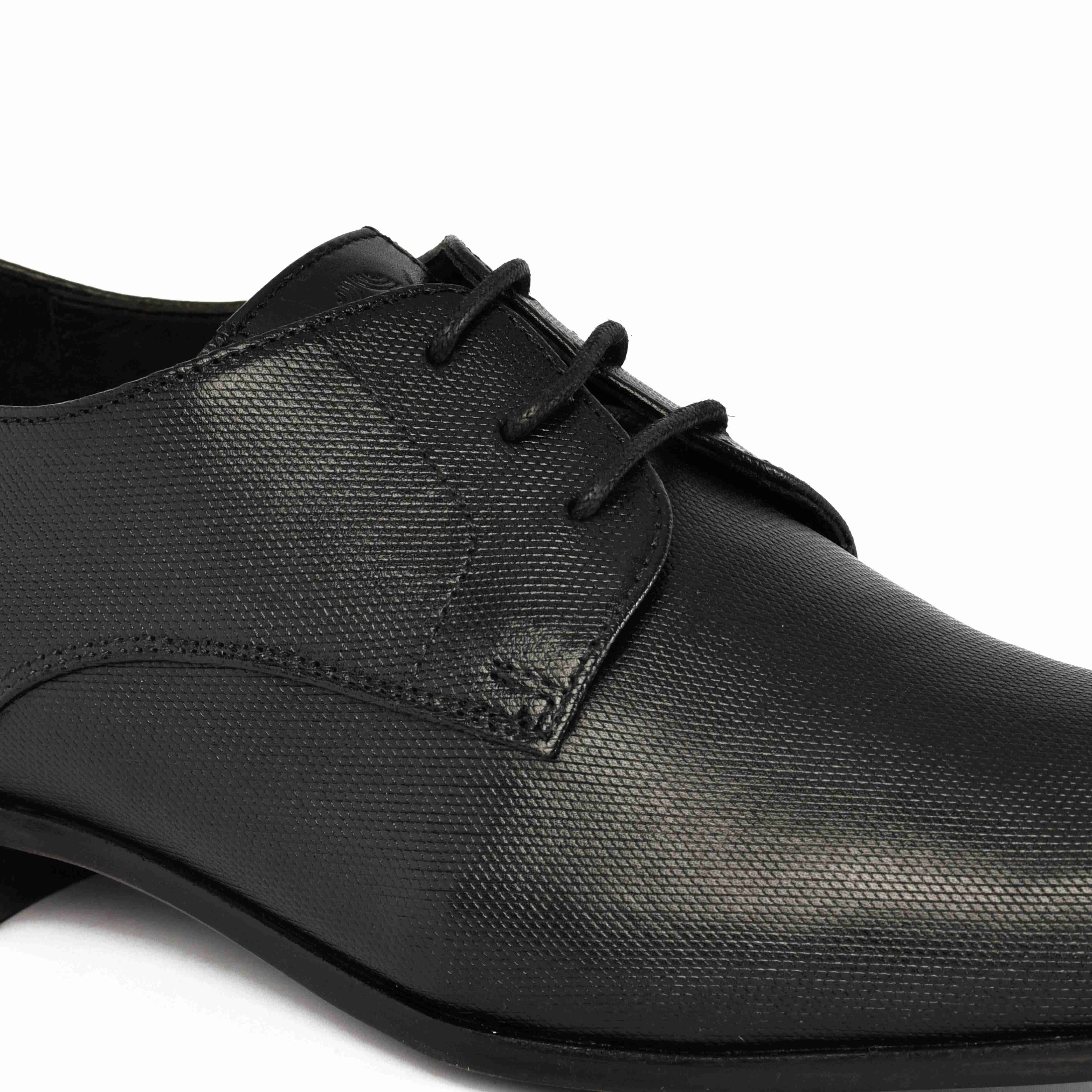 The King Ruosh Men Black Formal Lace-Up