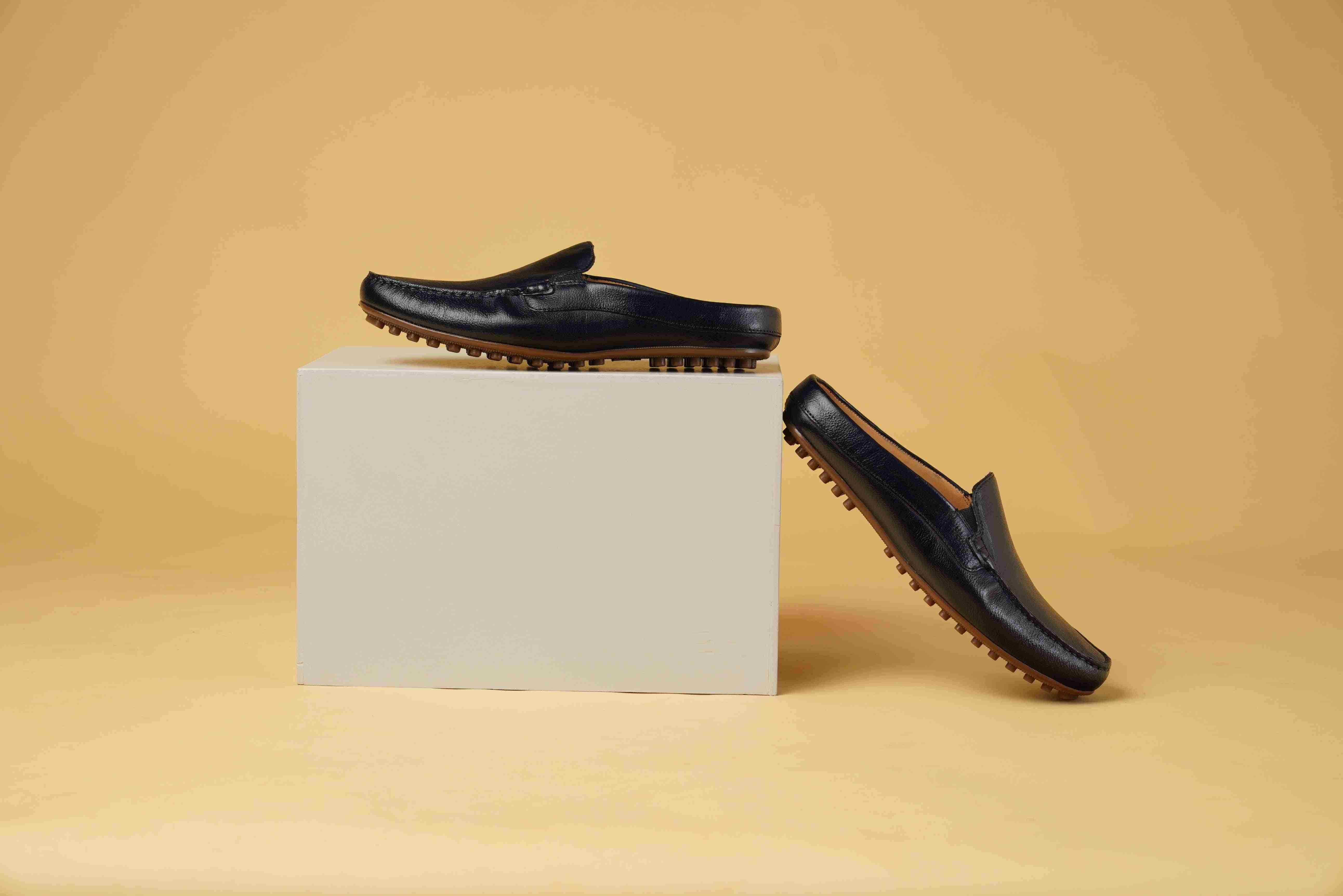 The Seti Ruosh Men Navy Casual Mule