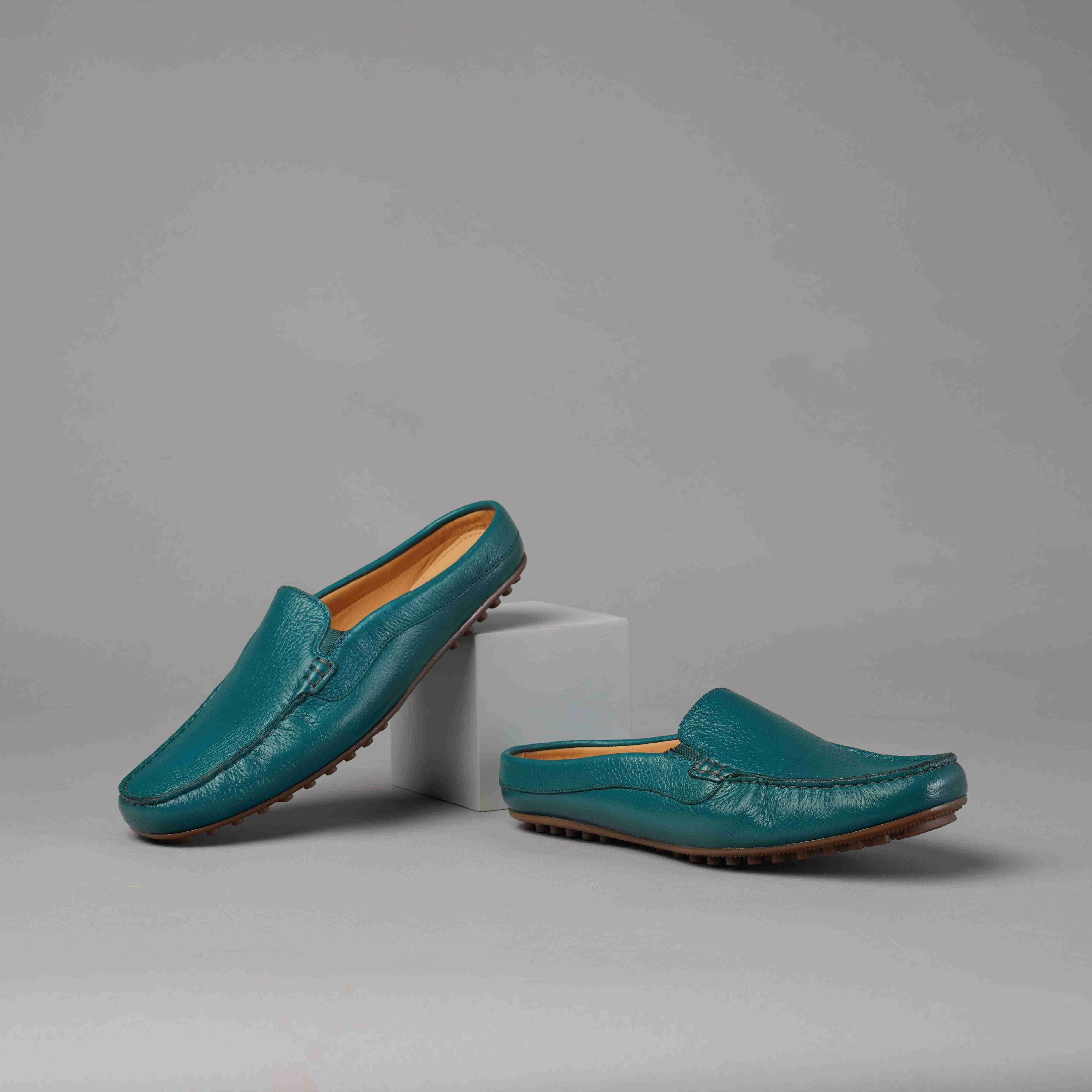 The Seti Ruosh Men Turquoise Soft Leather Mule