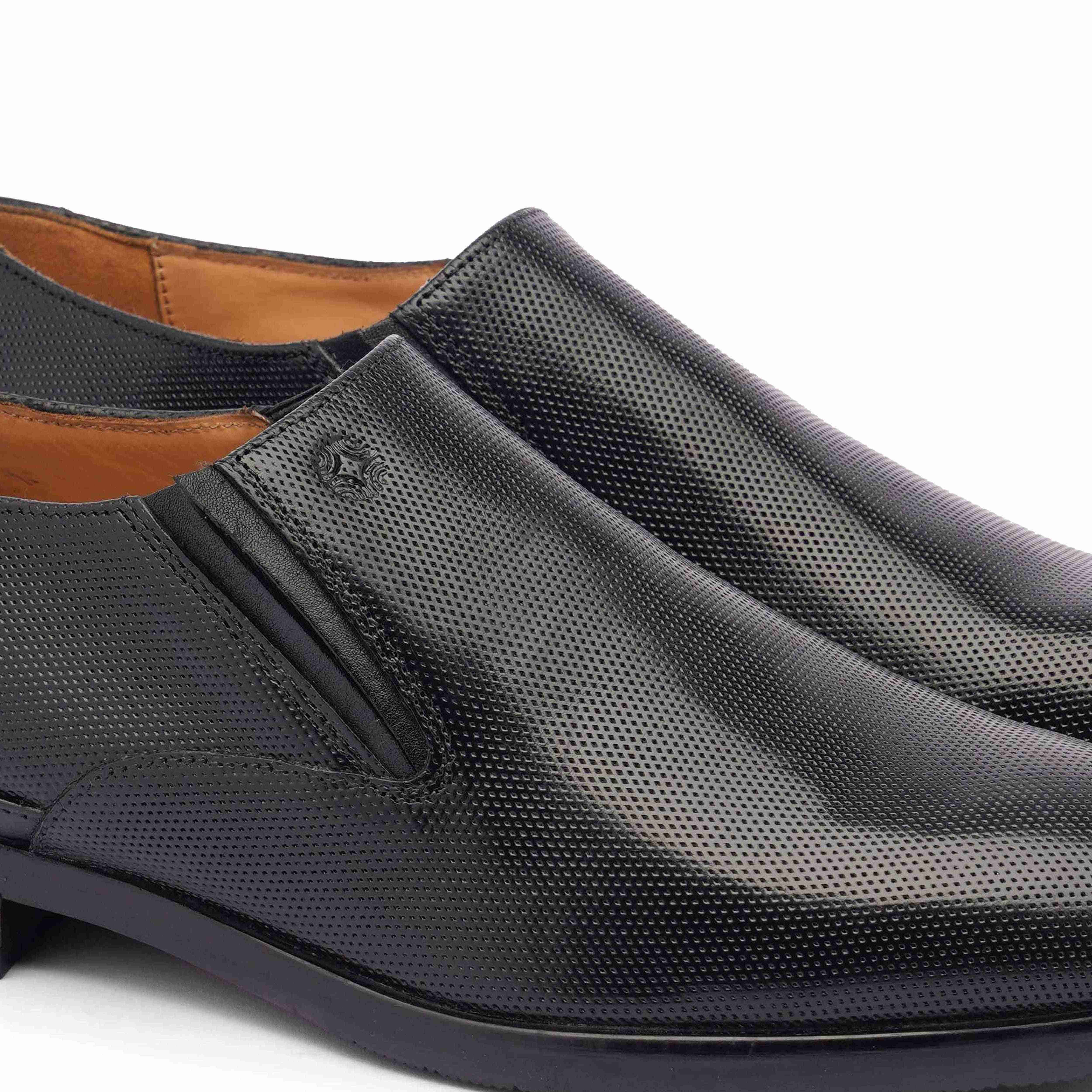 The Newyork Ruosh Men Black Formal Slip-On