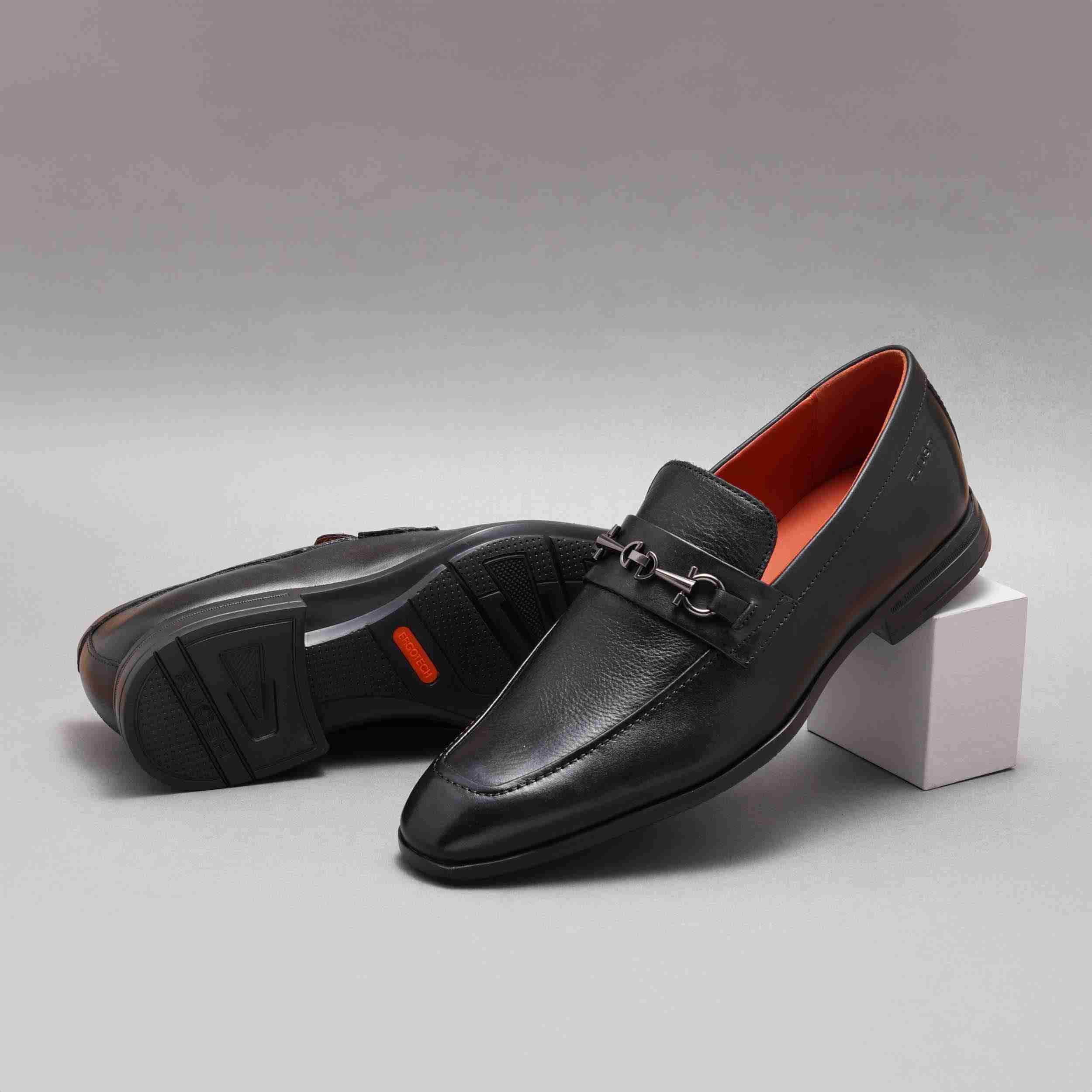 The Renzo Ruosh Men Black Formal Slip-On