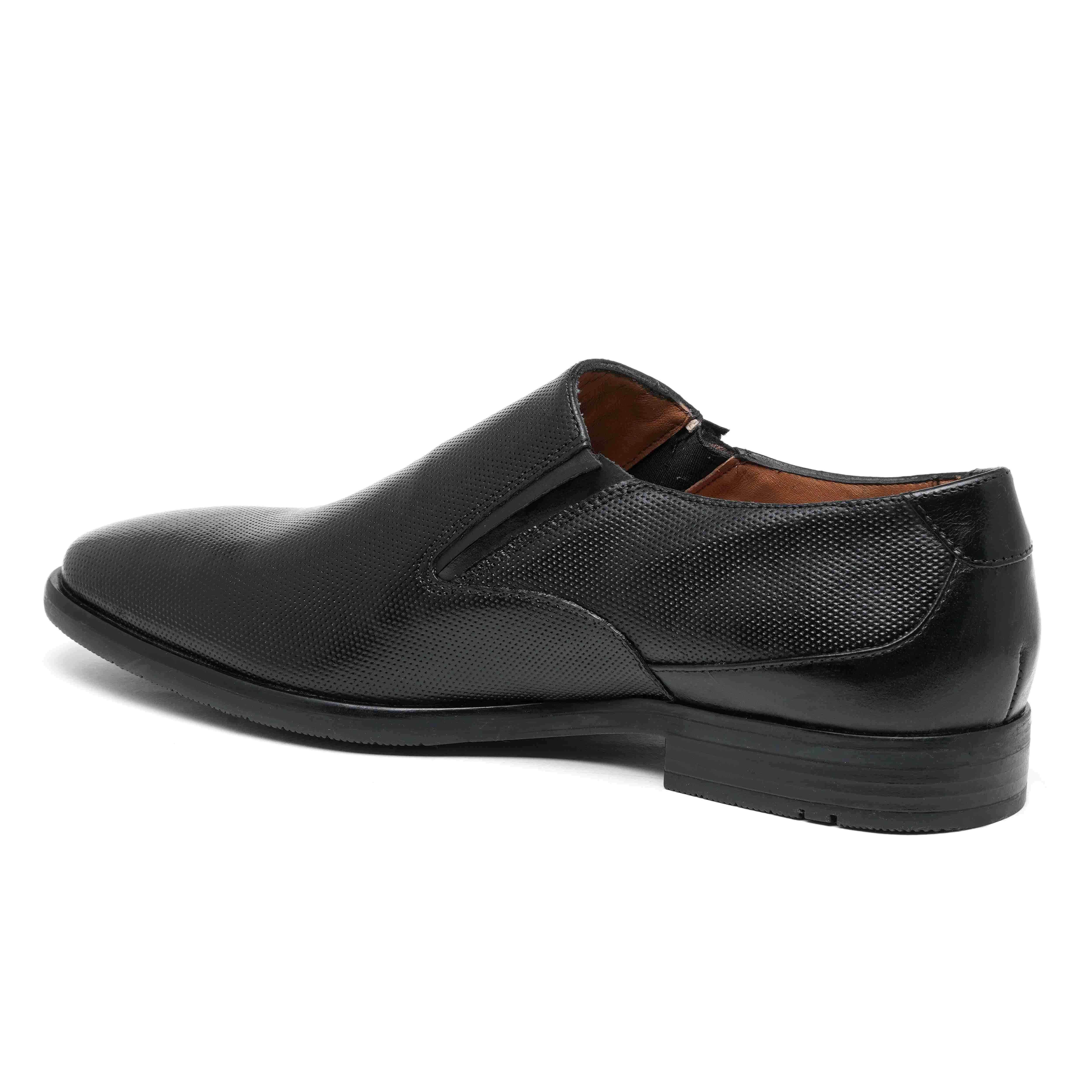 The Newyork Ruosh Men Black Formal Slip-On
