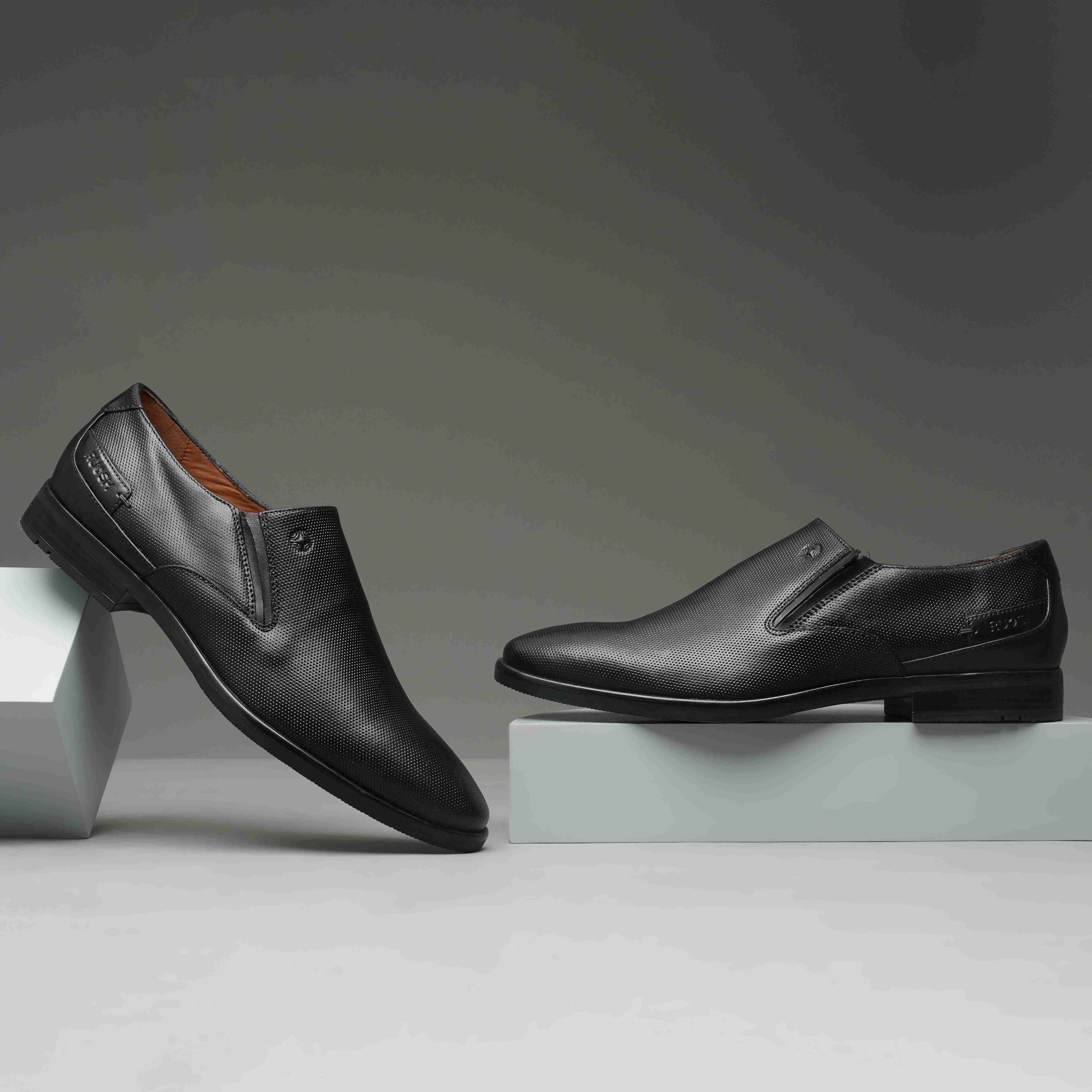 The Newyork Ruosh Men Black Formal Slip-On