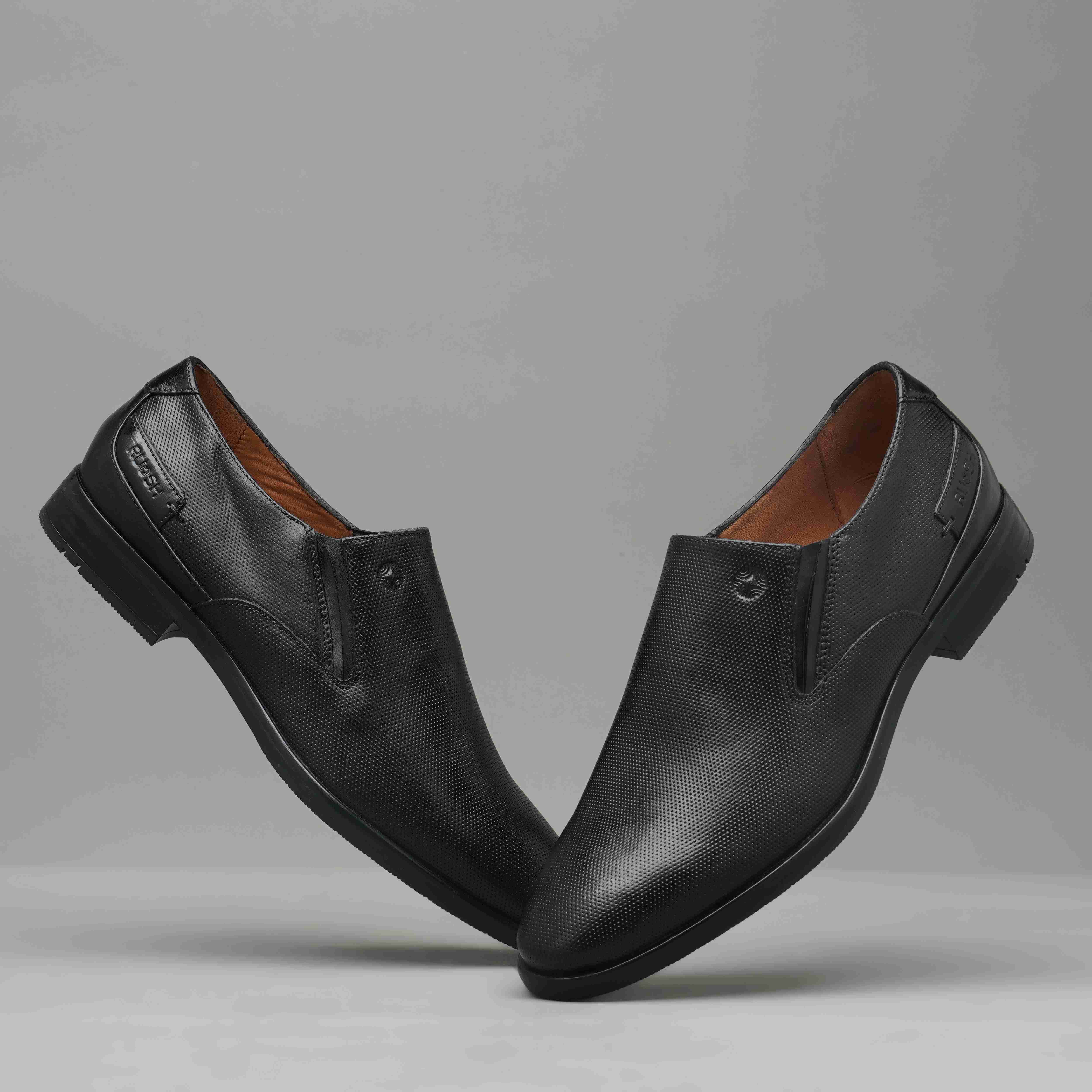 The Newyork Ruosh Men Black Formal Slip-On