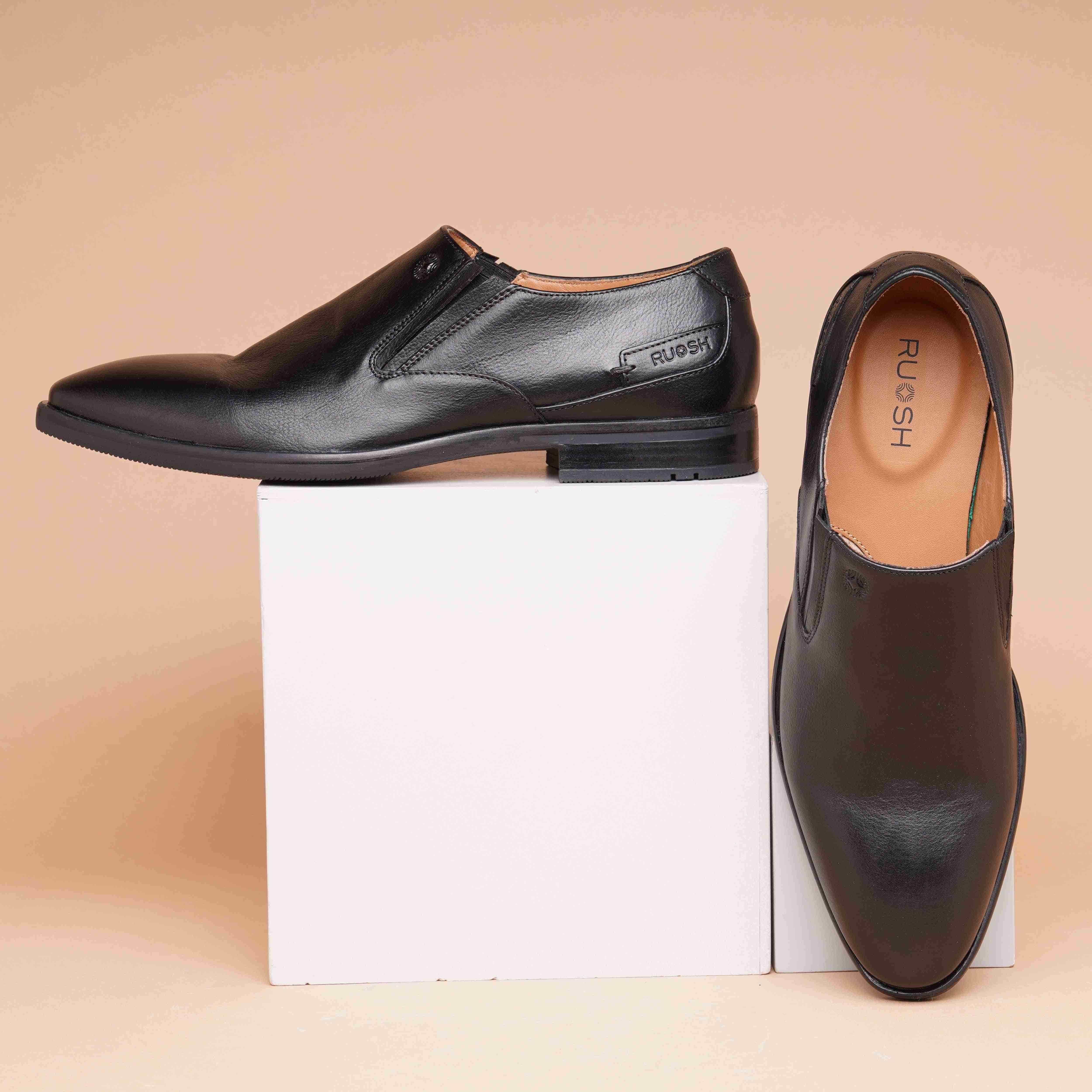 The Newyork Ruosh Men Black Formal Slip-On