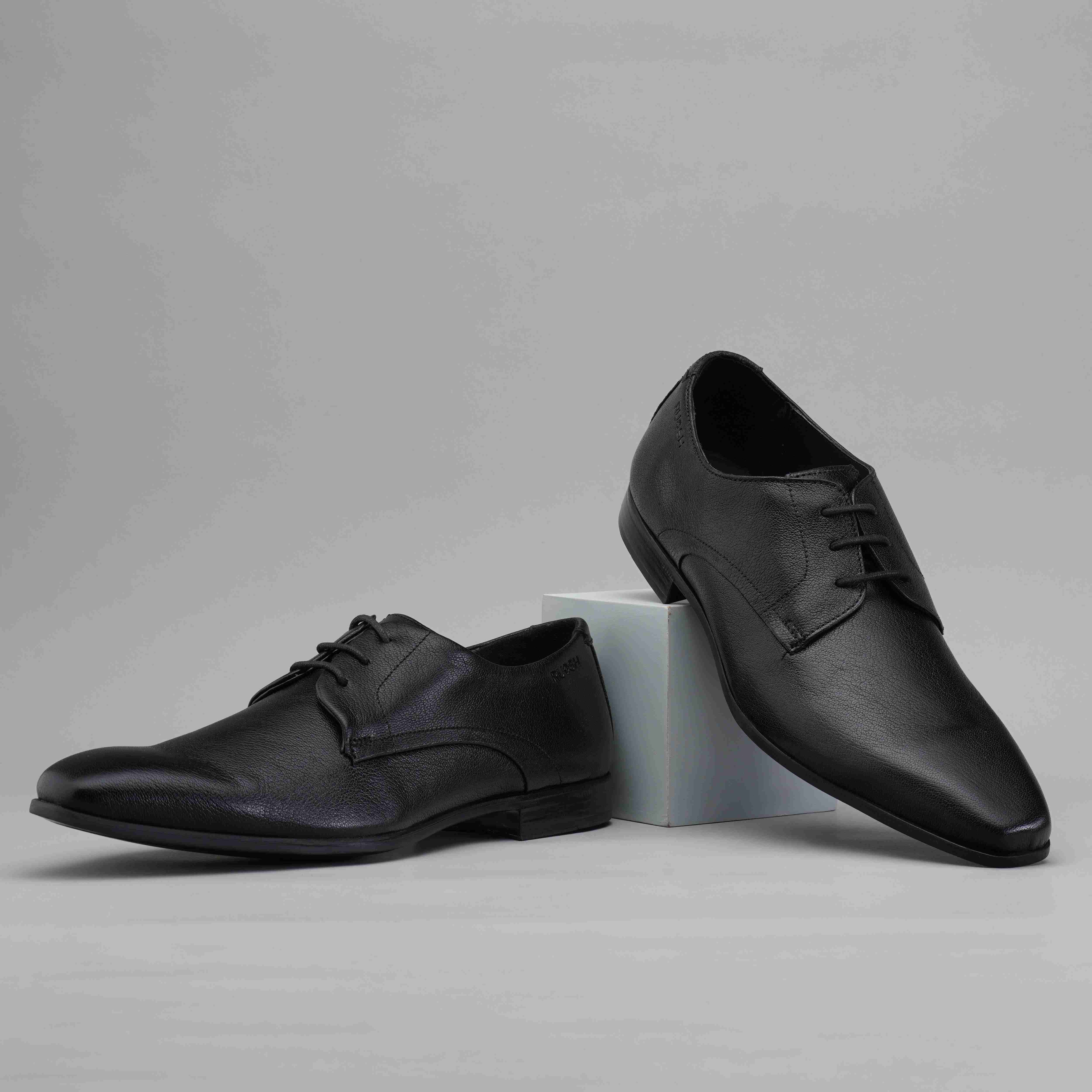 The King Ruosh Men Black Formal Lace-Up