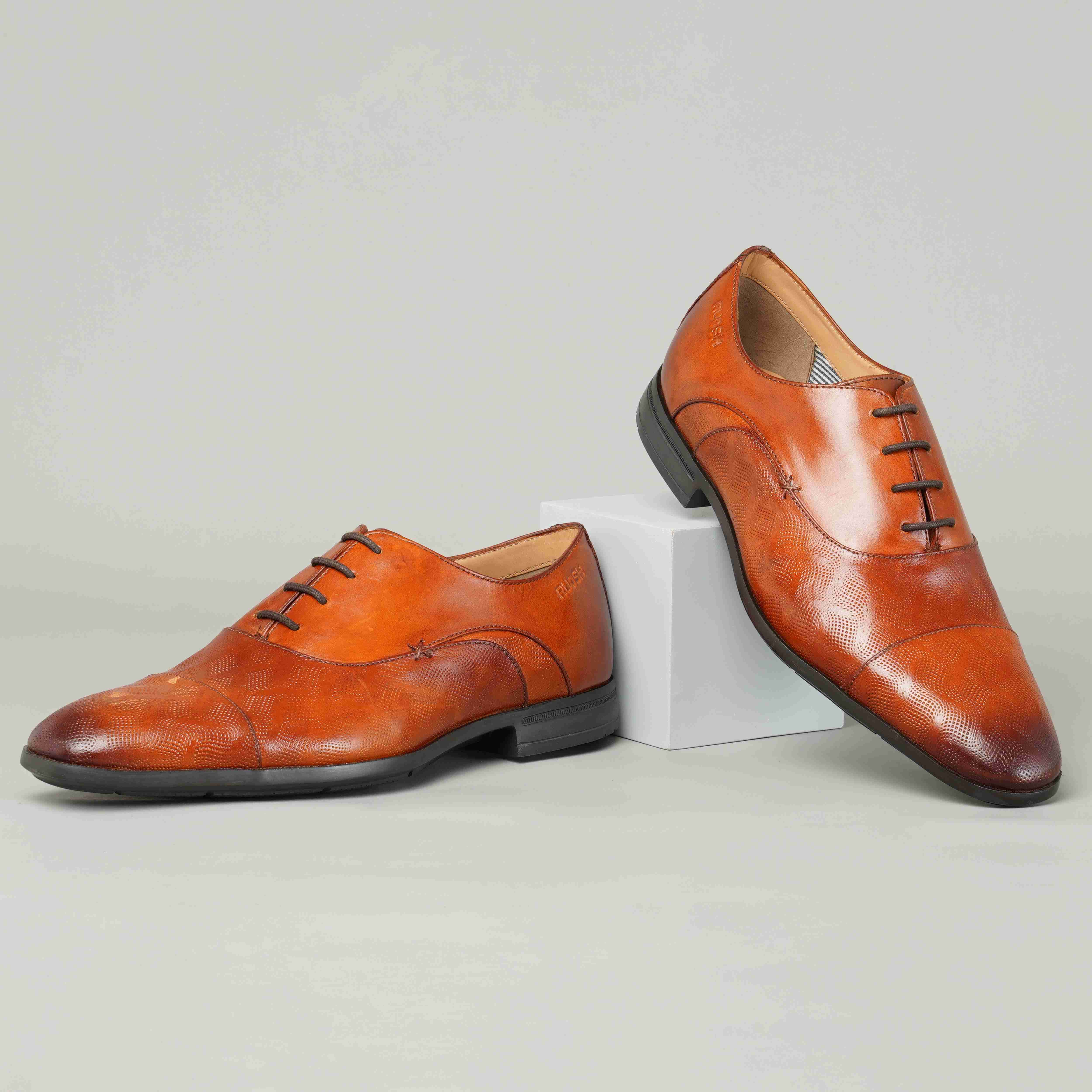 The Cameroon Ruosh Men Tan Formal Lace-Up