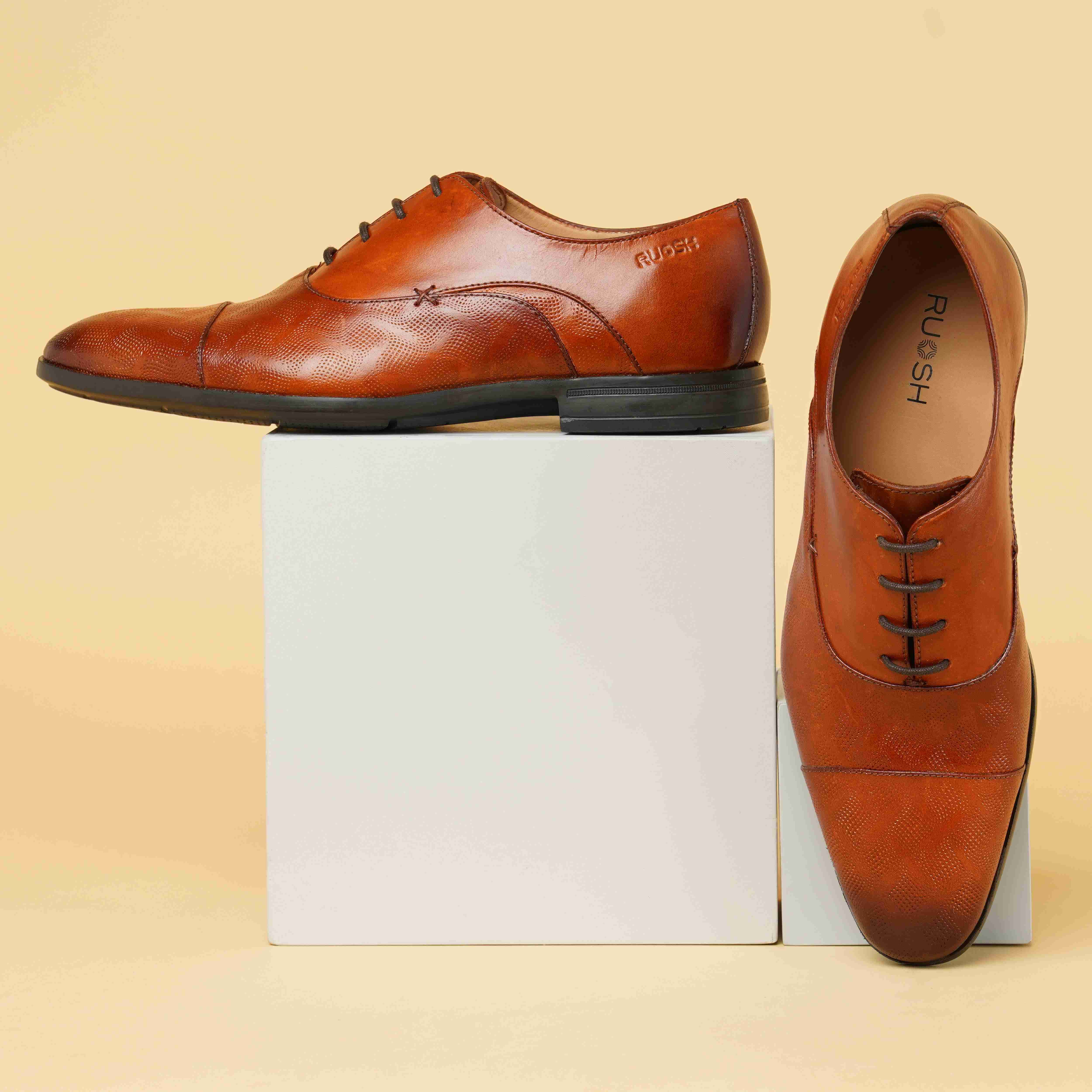 The Cameroon Ruosh Men Tan Formal Lace-Up