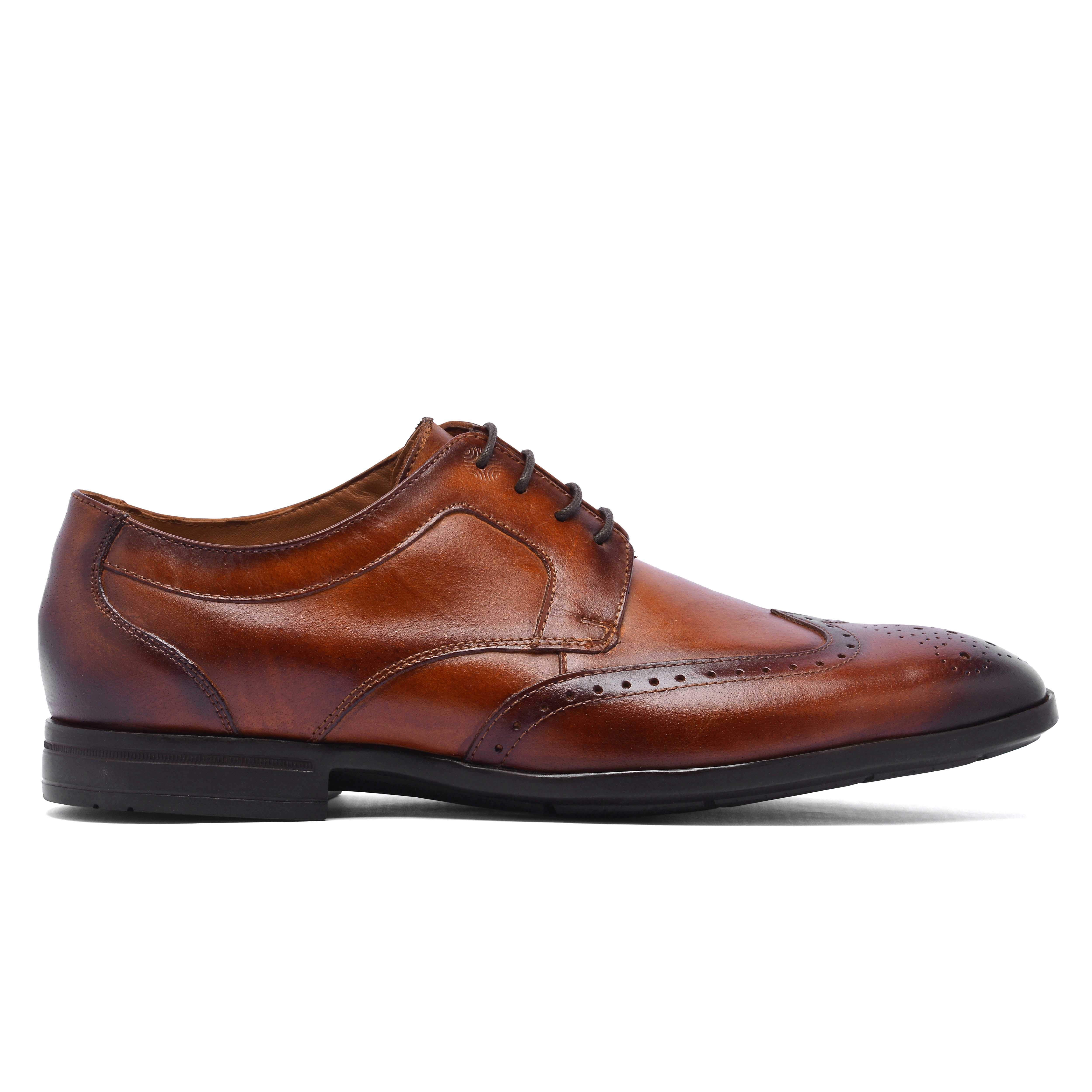The Cameroon Ruosh Men Tan Formal Wingtip Lace-Up