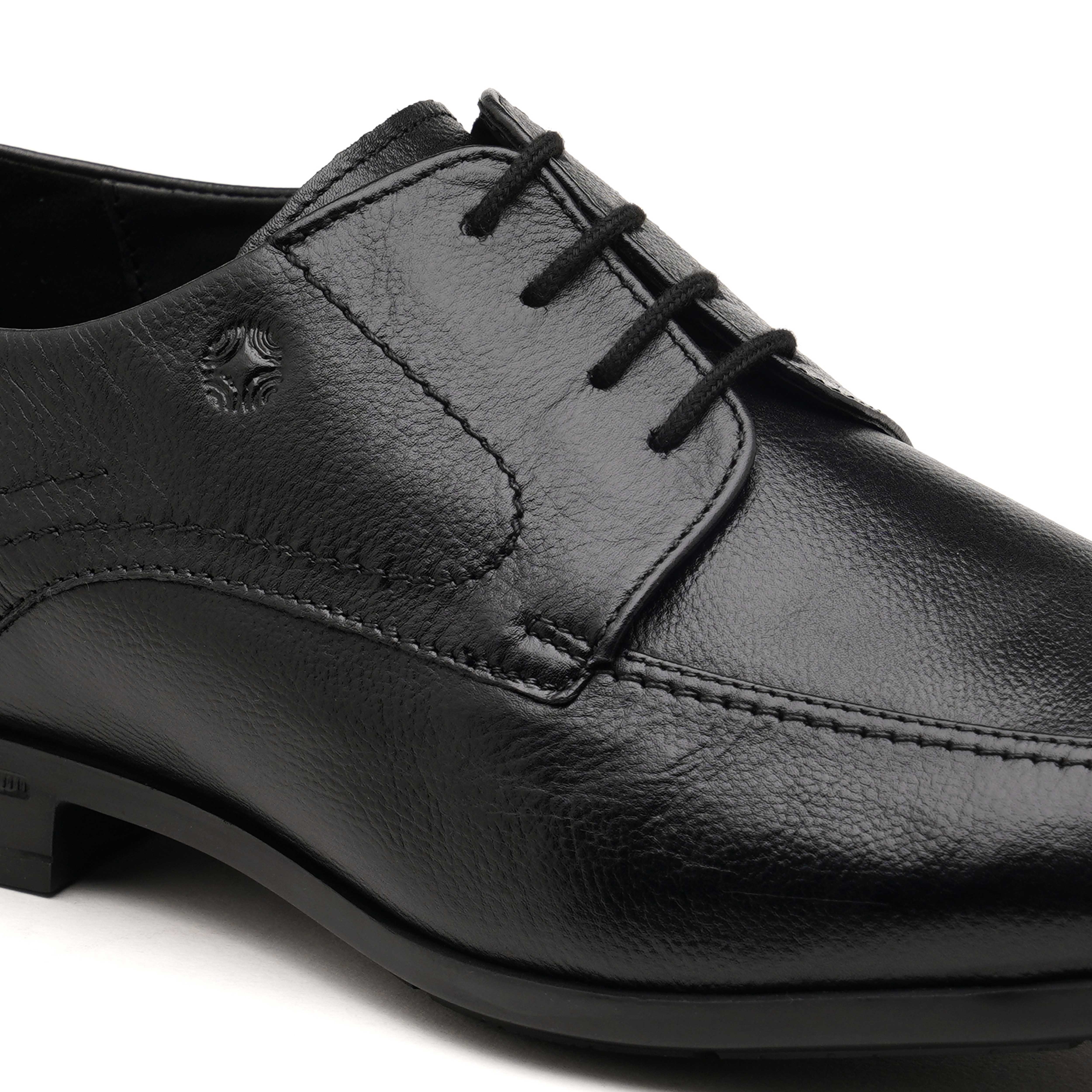The Manchester Ruosh Men Black Formal Lace-Up