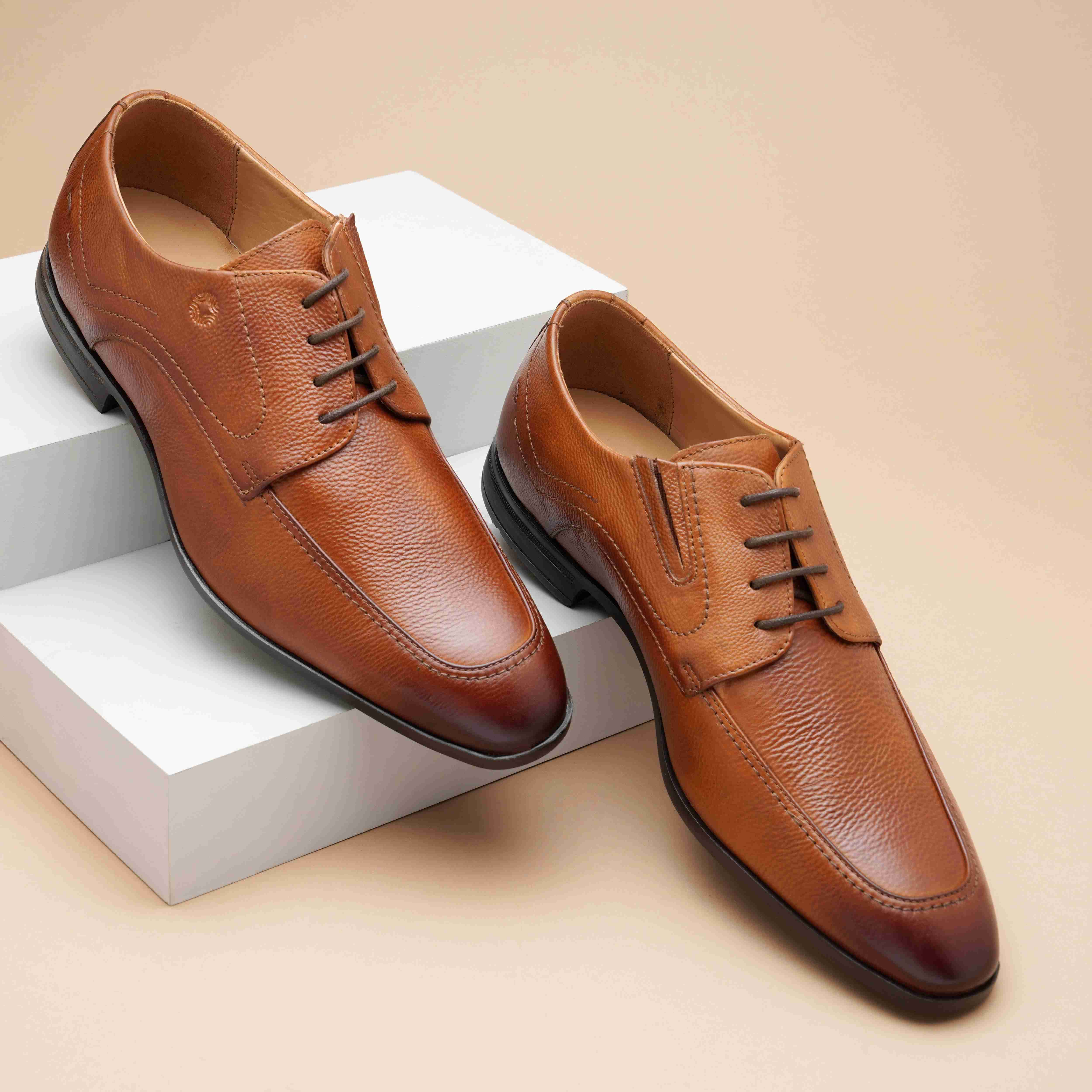 The Manchester Ruosh Men Black Formal Lace-Up