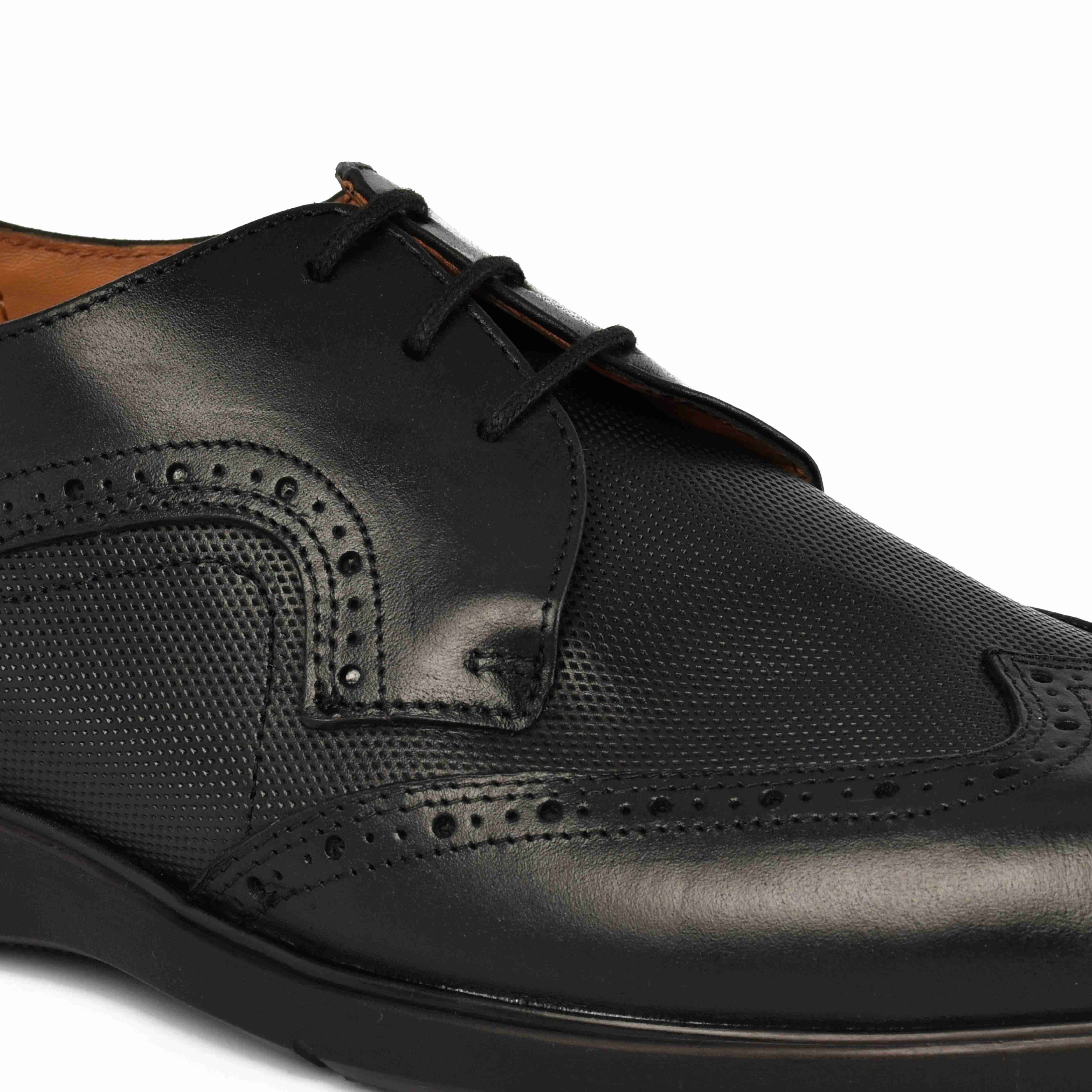 The Hybrid Ruosh Men Black Wingtip Lace-Up