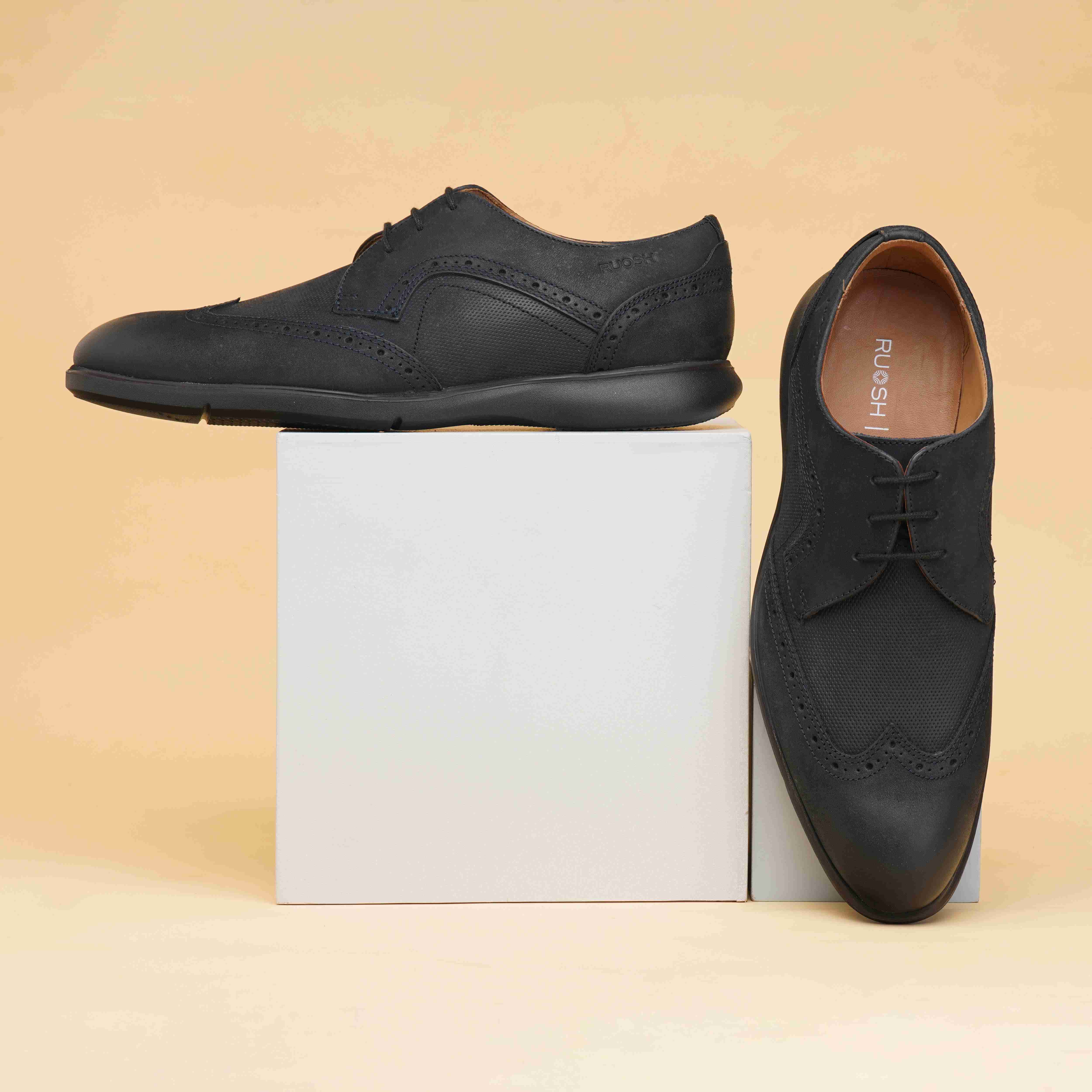 The Hybrid Ruosh Men Navy Wingtip Lace-Up