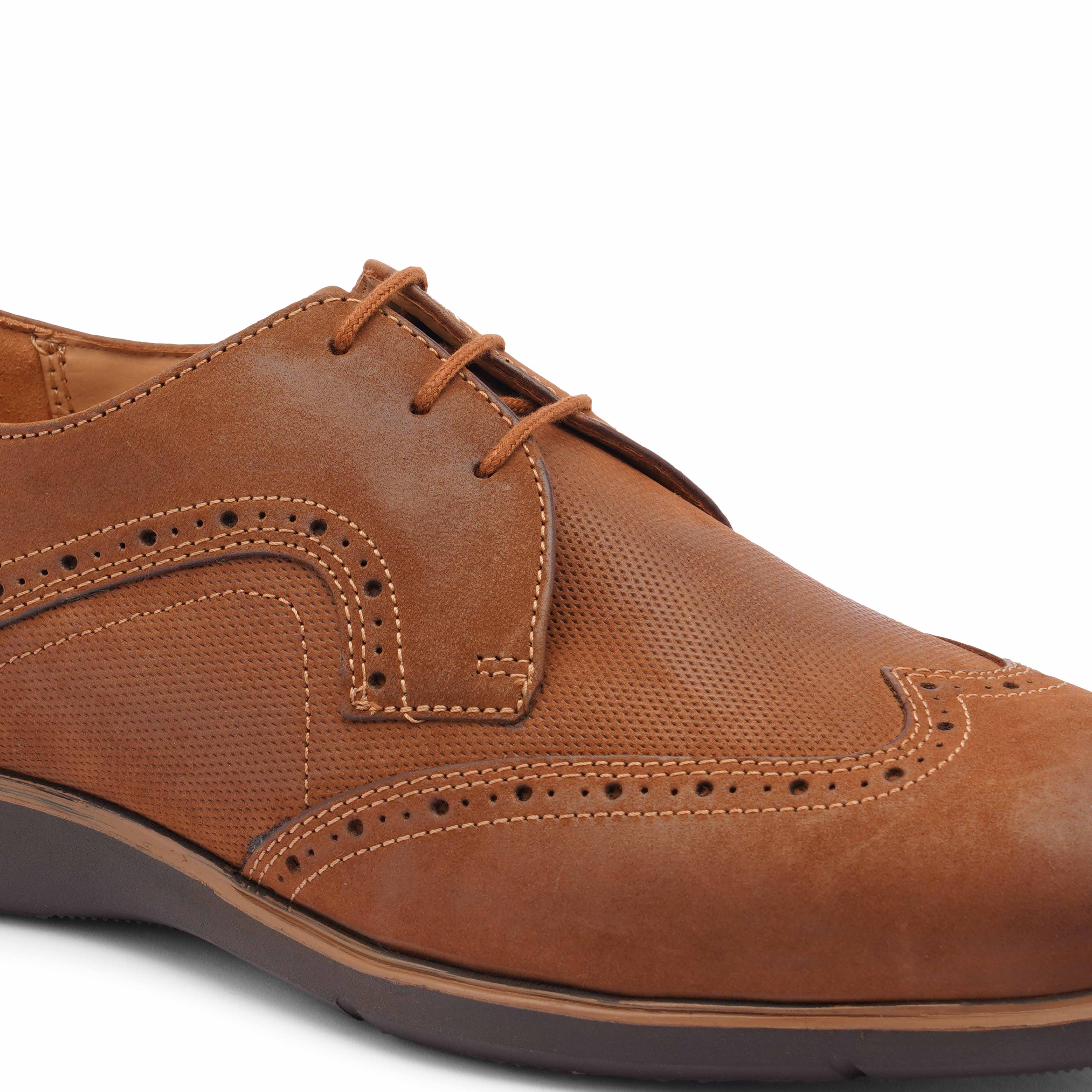 The Hybrid Ruosh Men Tan Wingtip Lace-Up