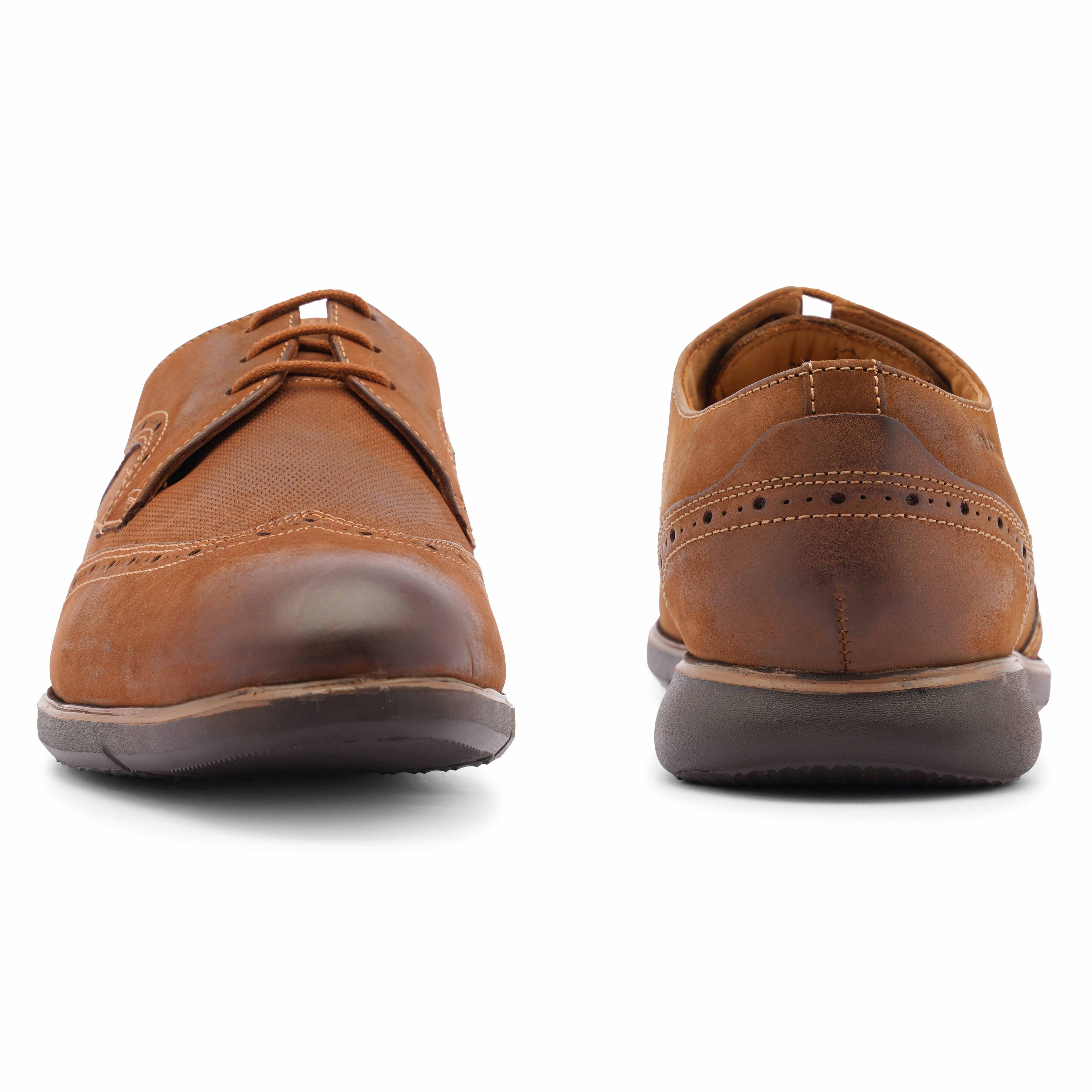 The Hybrid Ruosh Men Tan Wingtip Lace-Up