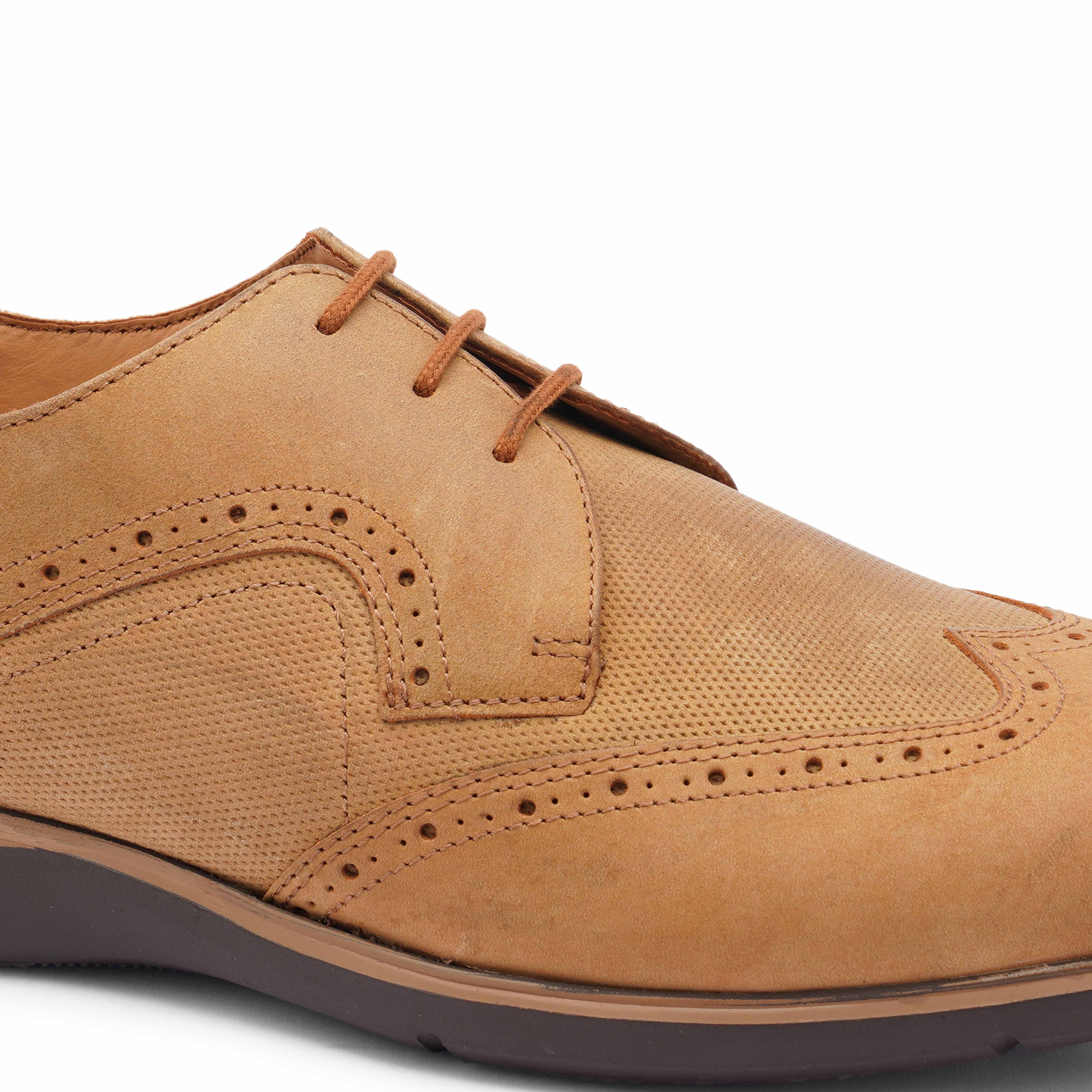 The Hybrid Ruosh Men Tan Wingtip Lace-Up