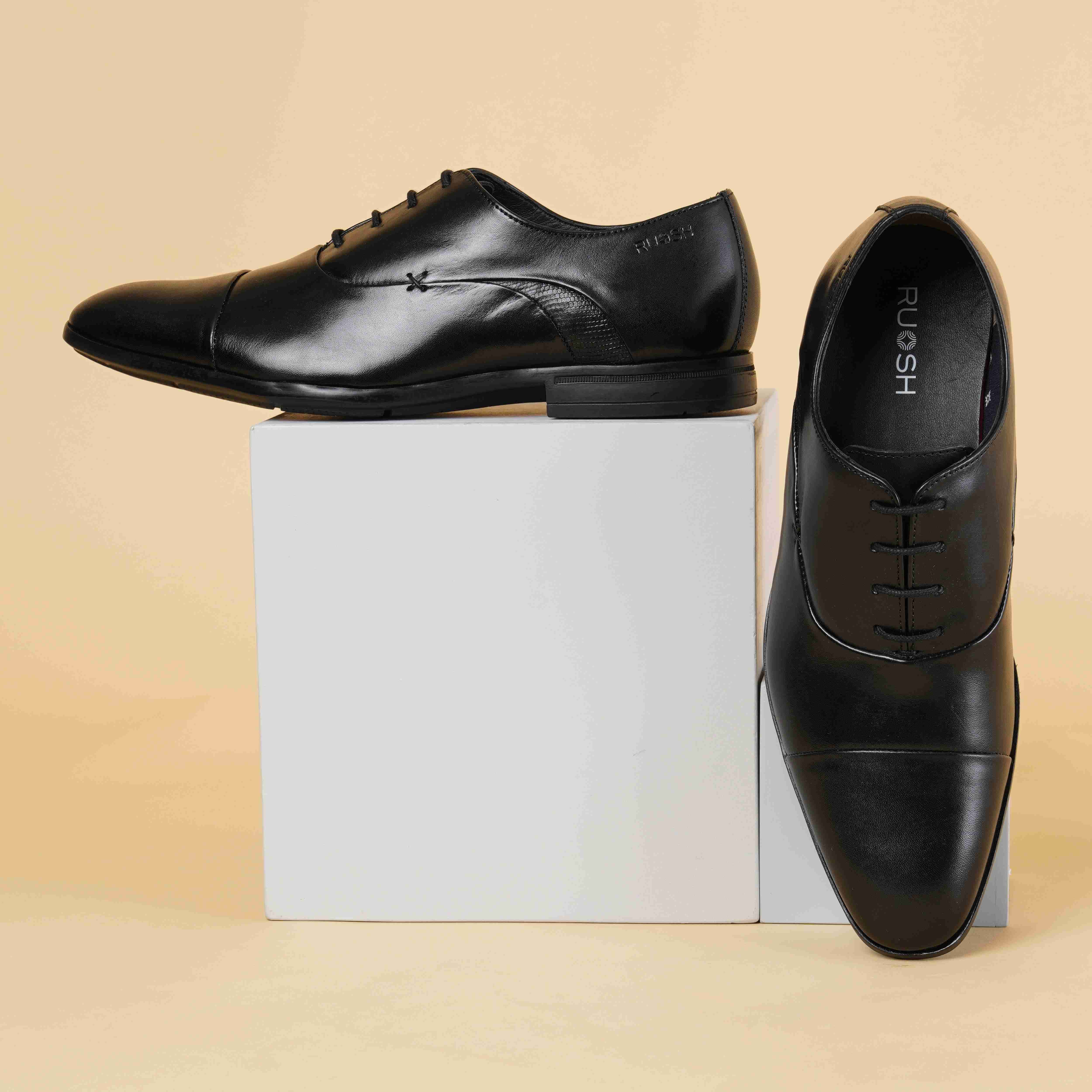 The Cameroon Ruosh Men Black Formal Lace-Up