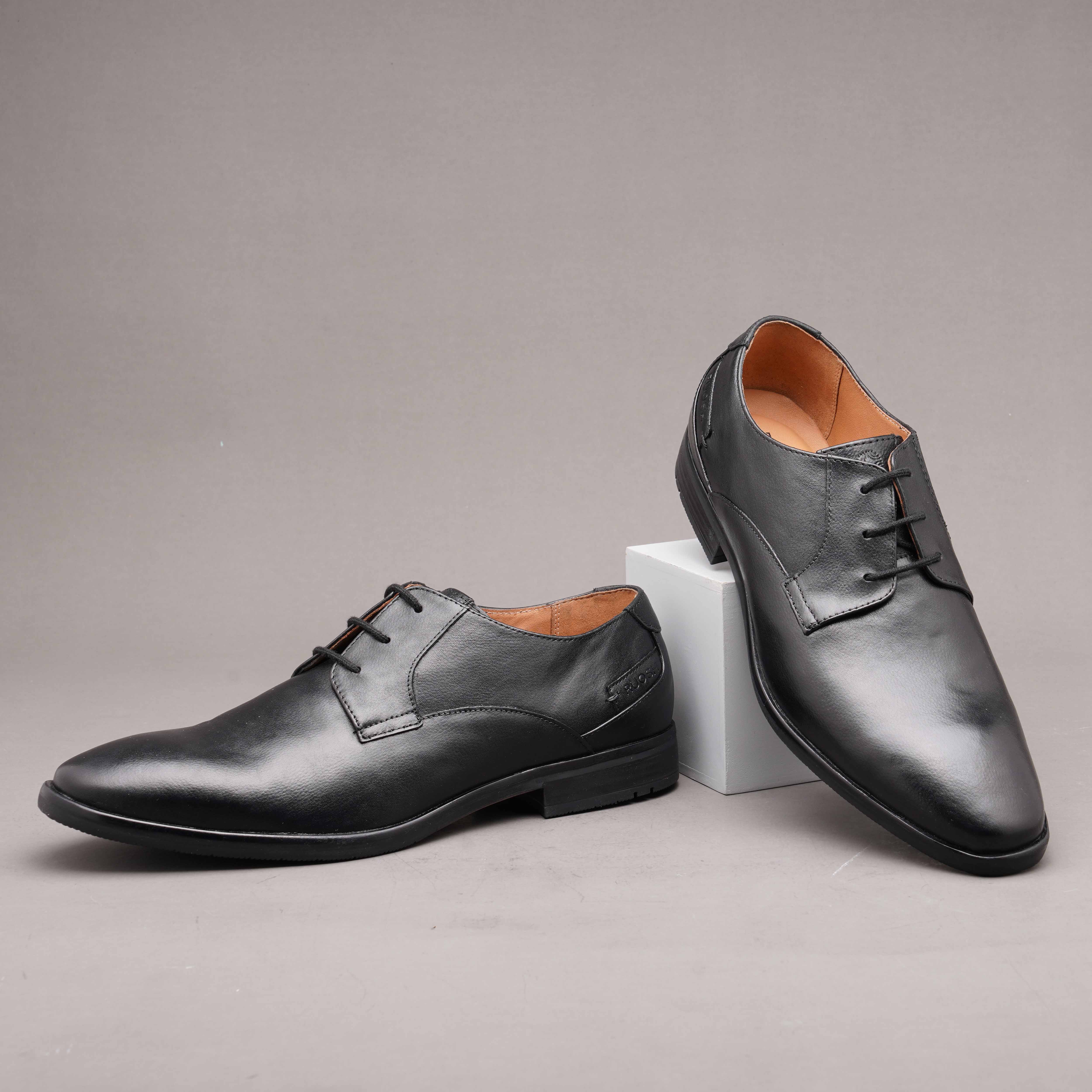 The Newyork Ruosh Men Black Formal Lace-Up