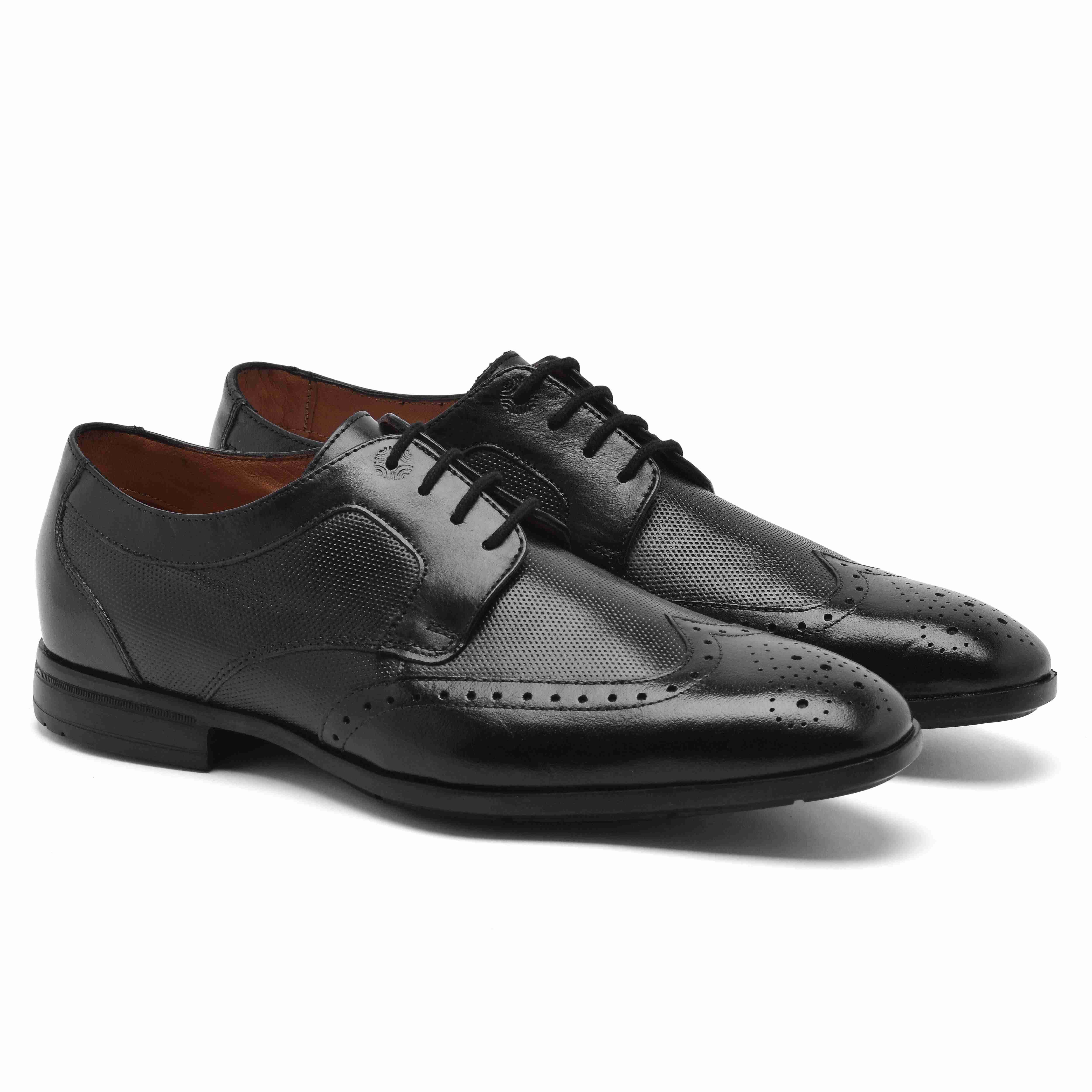 The Cameroon Ruosh Men Black Formal Wingtip Lace-Up