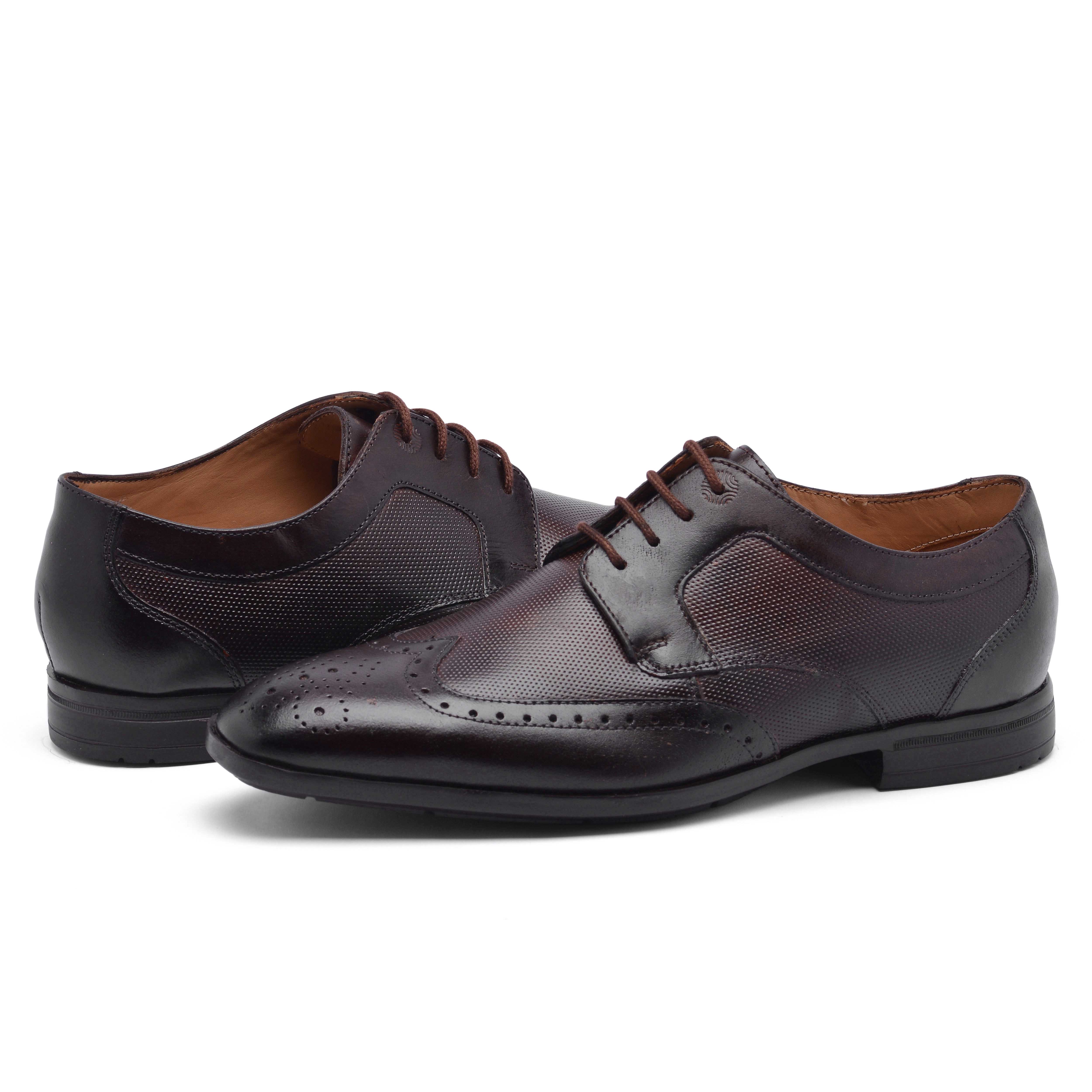 The Cameroon Ruosh Men Brown Wingtip Brogue Lace-Up