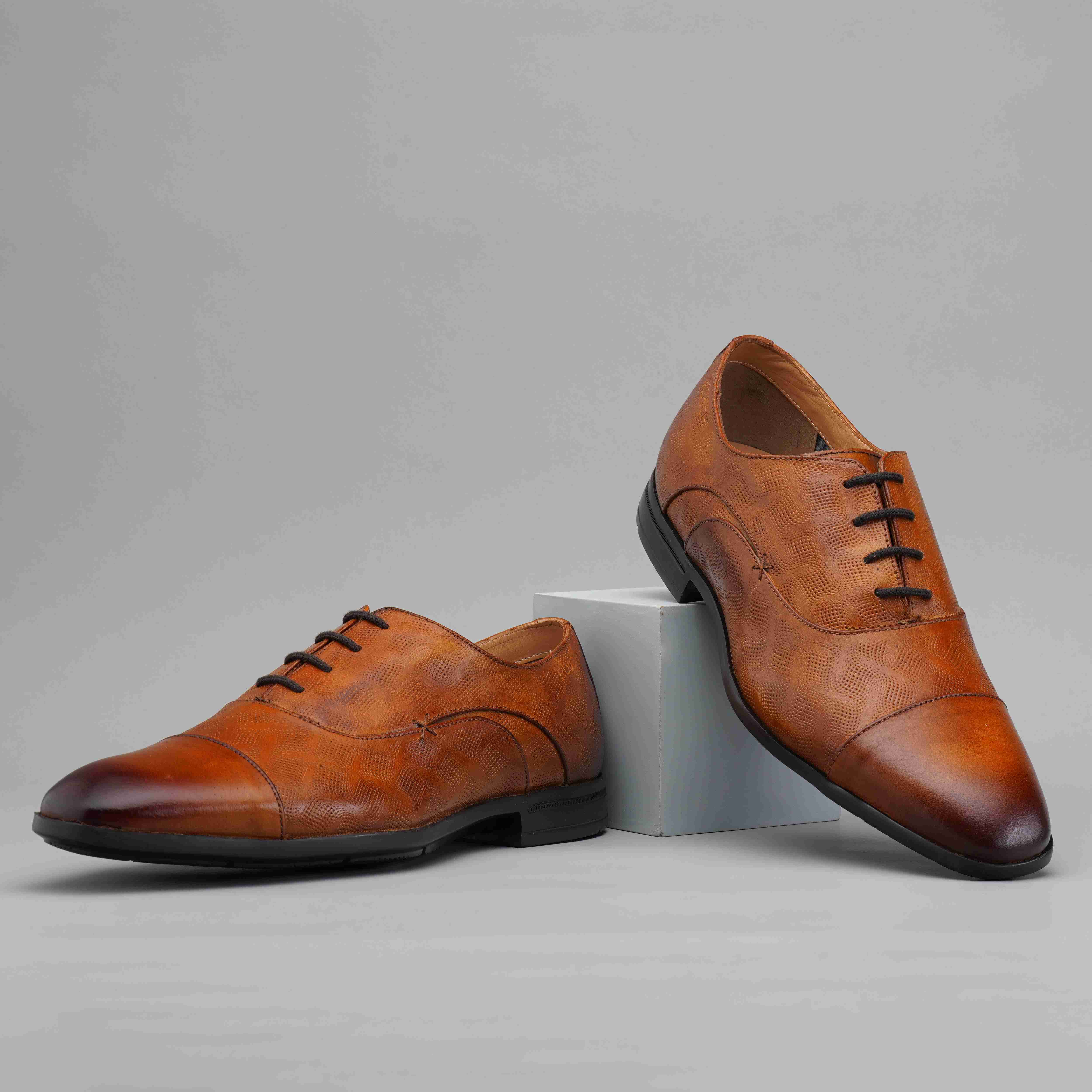 The Cameroon Ruosh Men Tan Formal Oxford