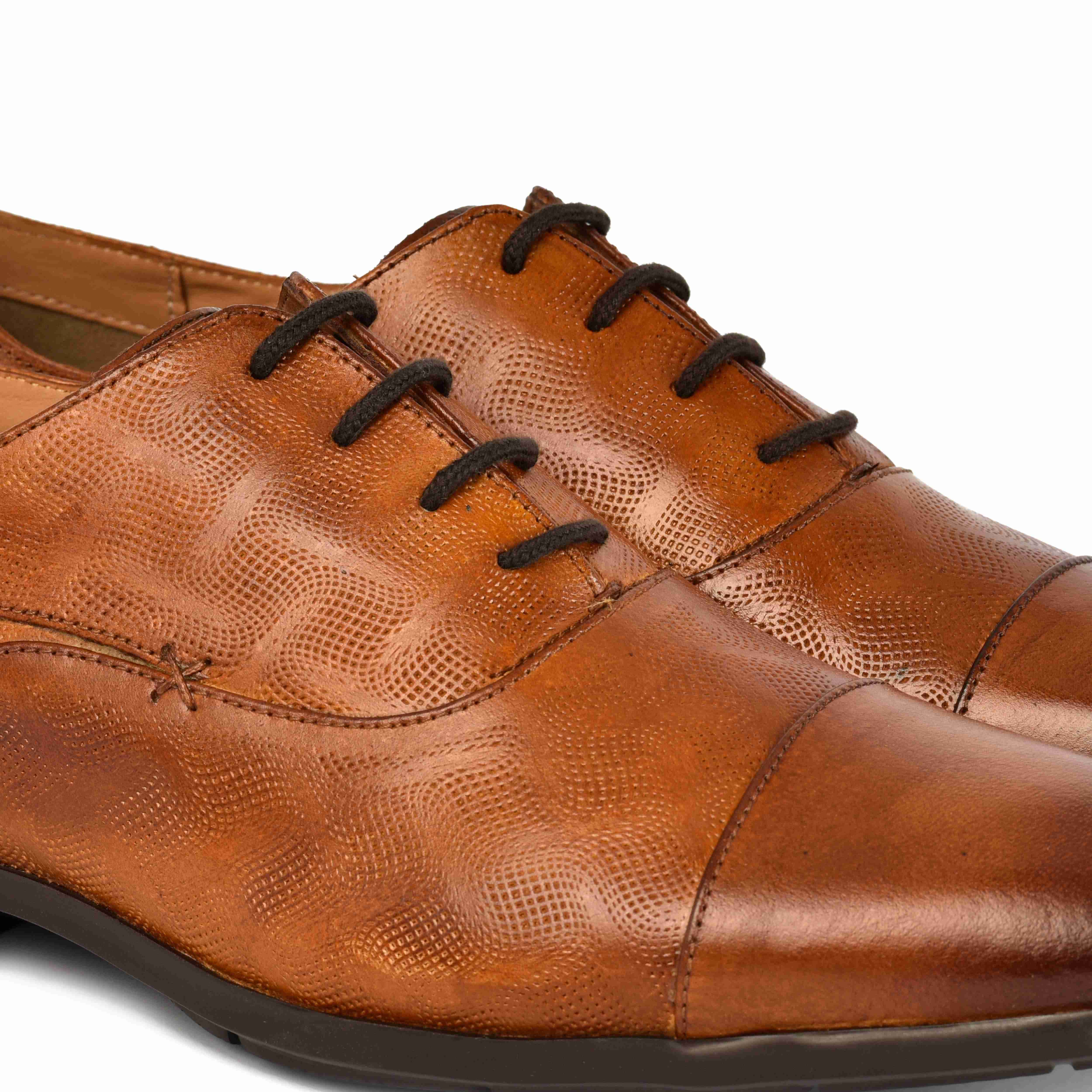 The Cameroon Ruosh Men Tan Formal Oxford