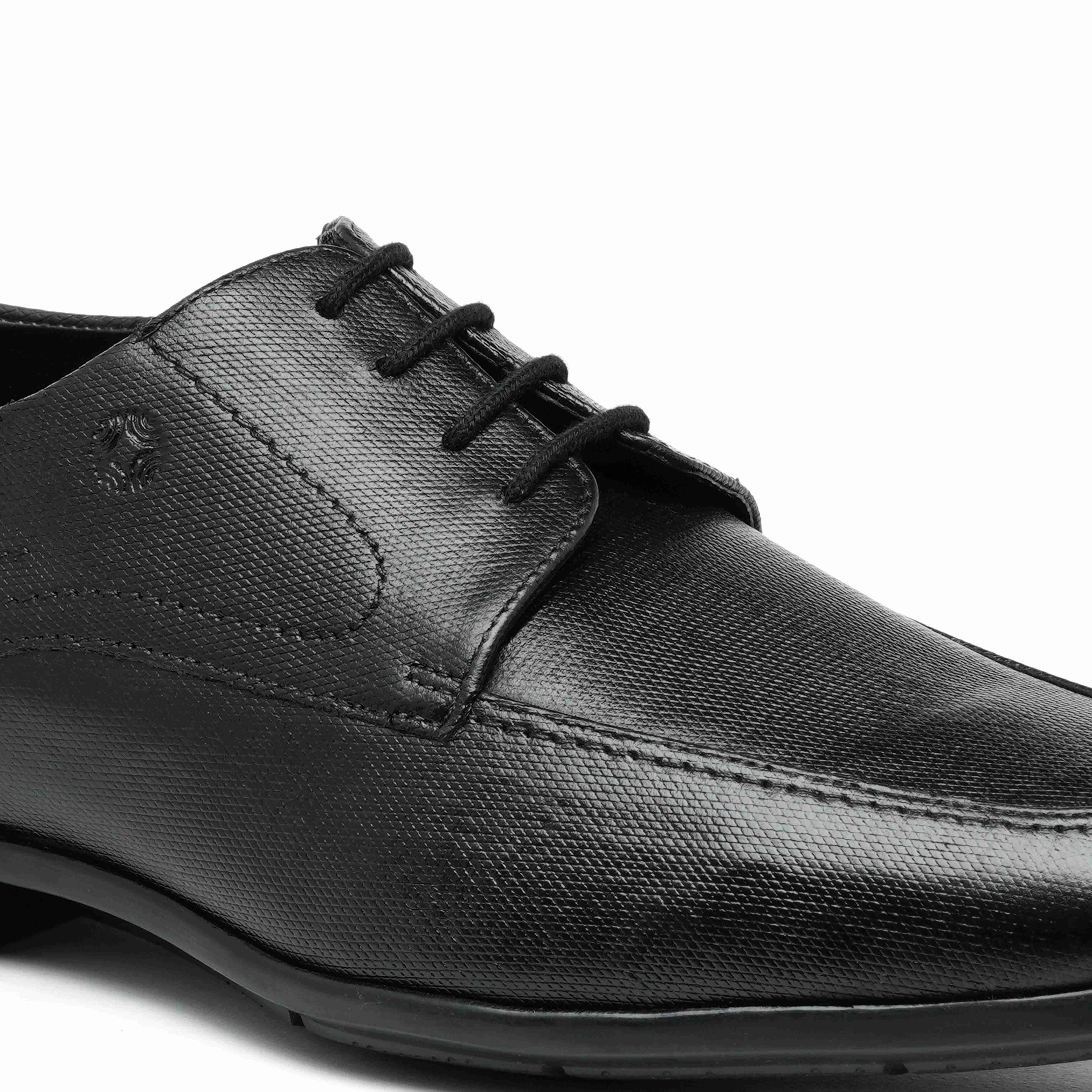 The Manchester Ruosh Men Black Formal Lace-Up