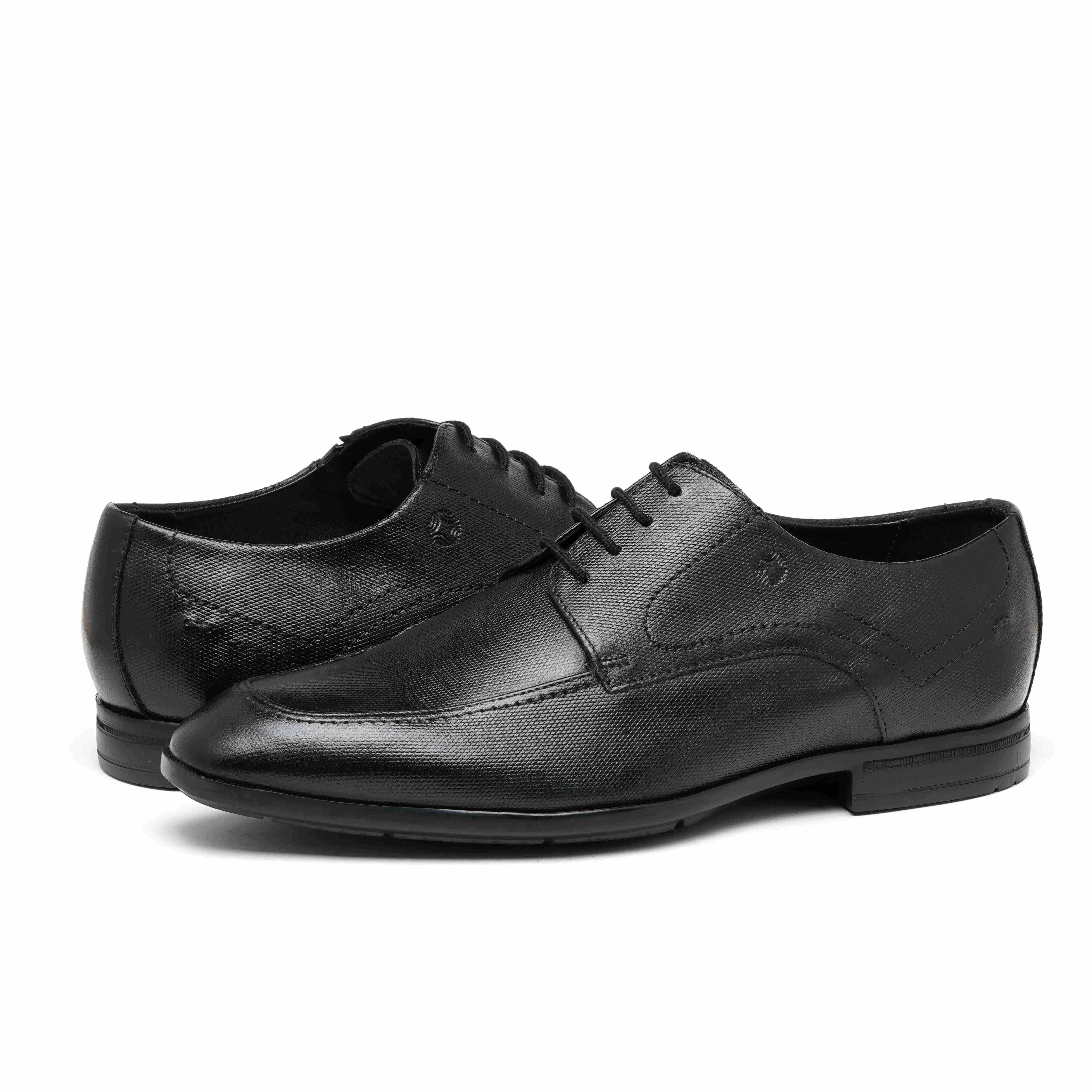 The Manchester Ruosh Men Black Formal Lace-Up