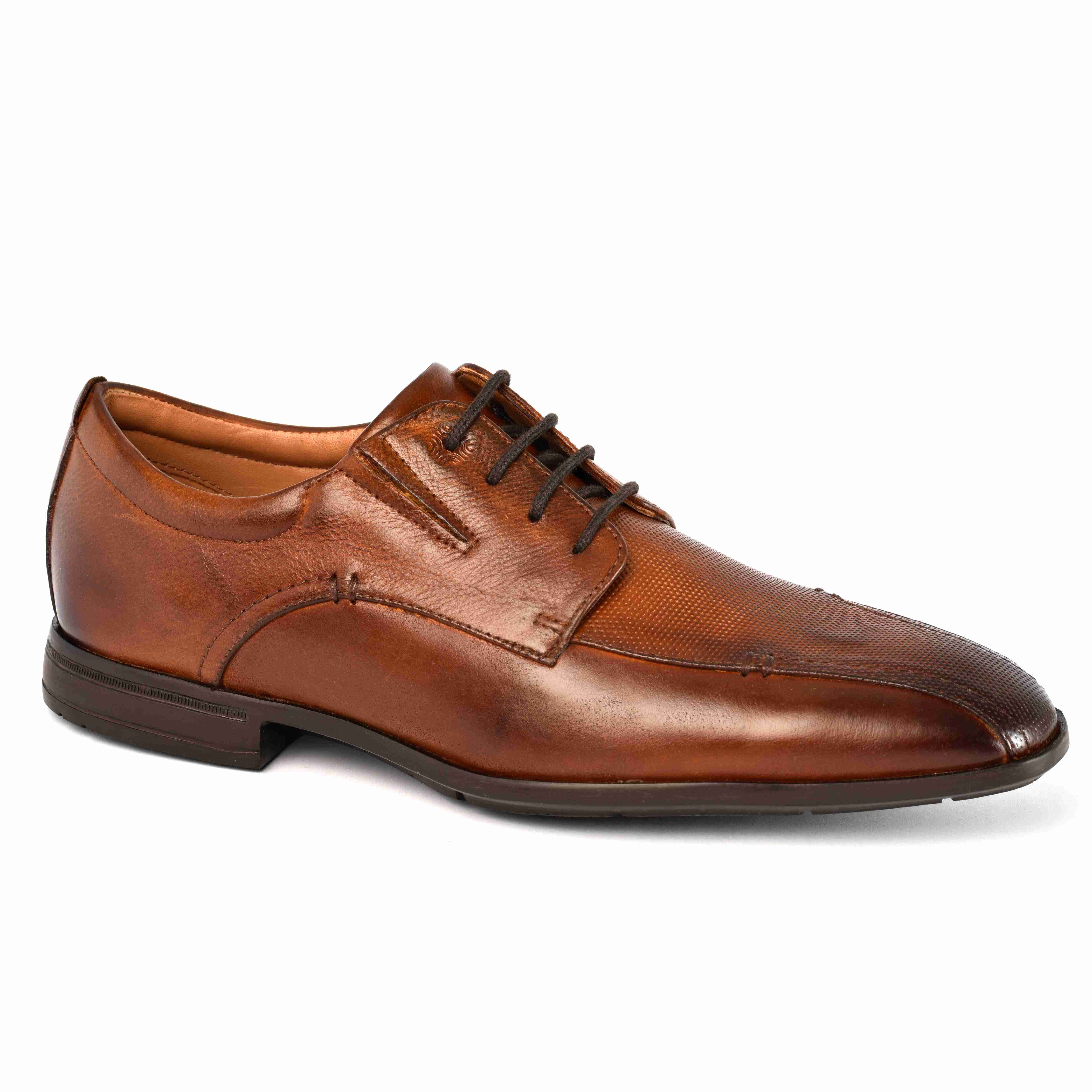 The Cameroon Ruosh Men Tan Bicycle-Cut Lace-Up