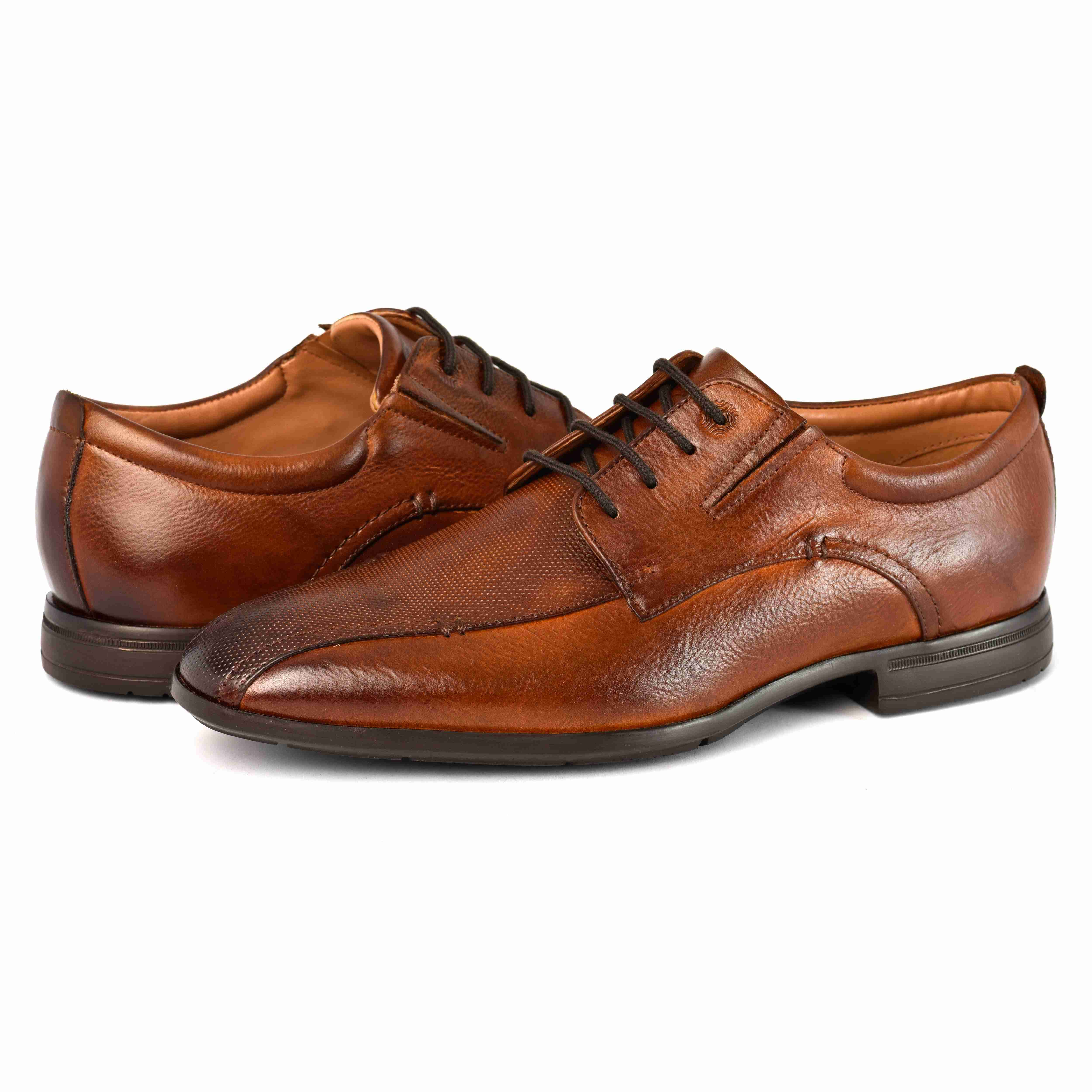 The Cameroon Ruosh Men Tan Bicycle-Cut Lace-Up