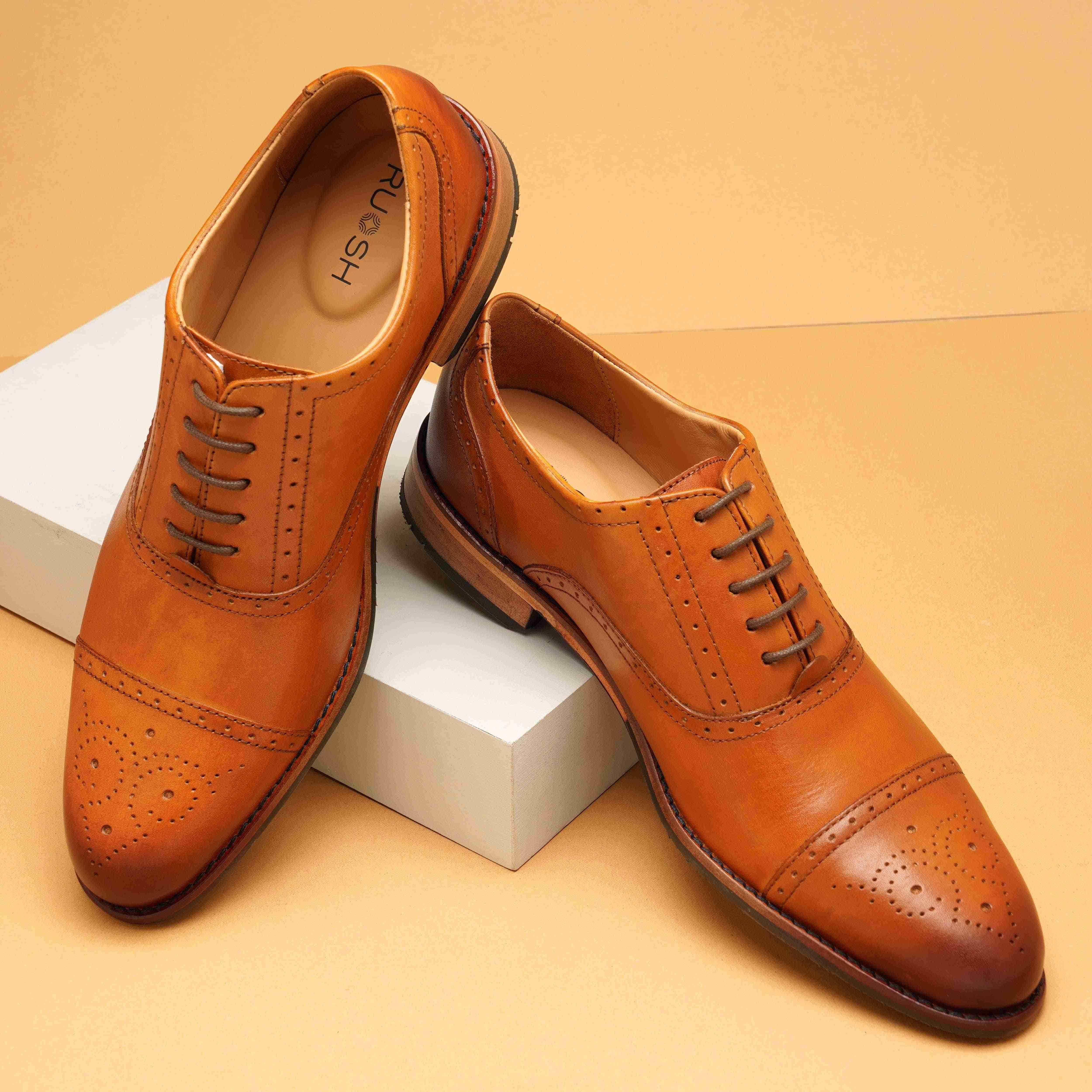 The Brogue Ruosh Men Tan Classic Oxford Brogue
