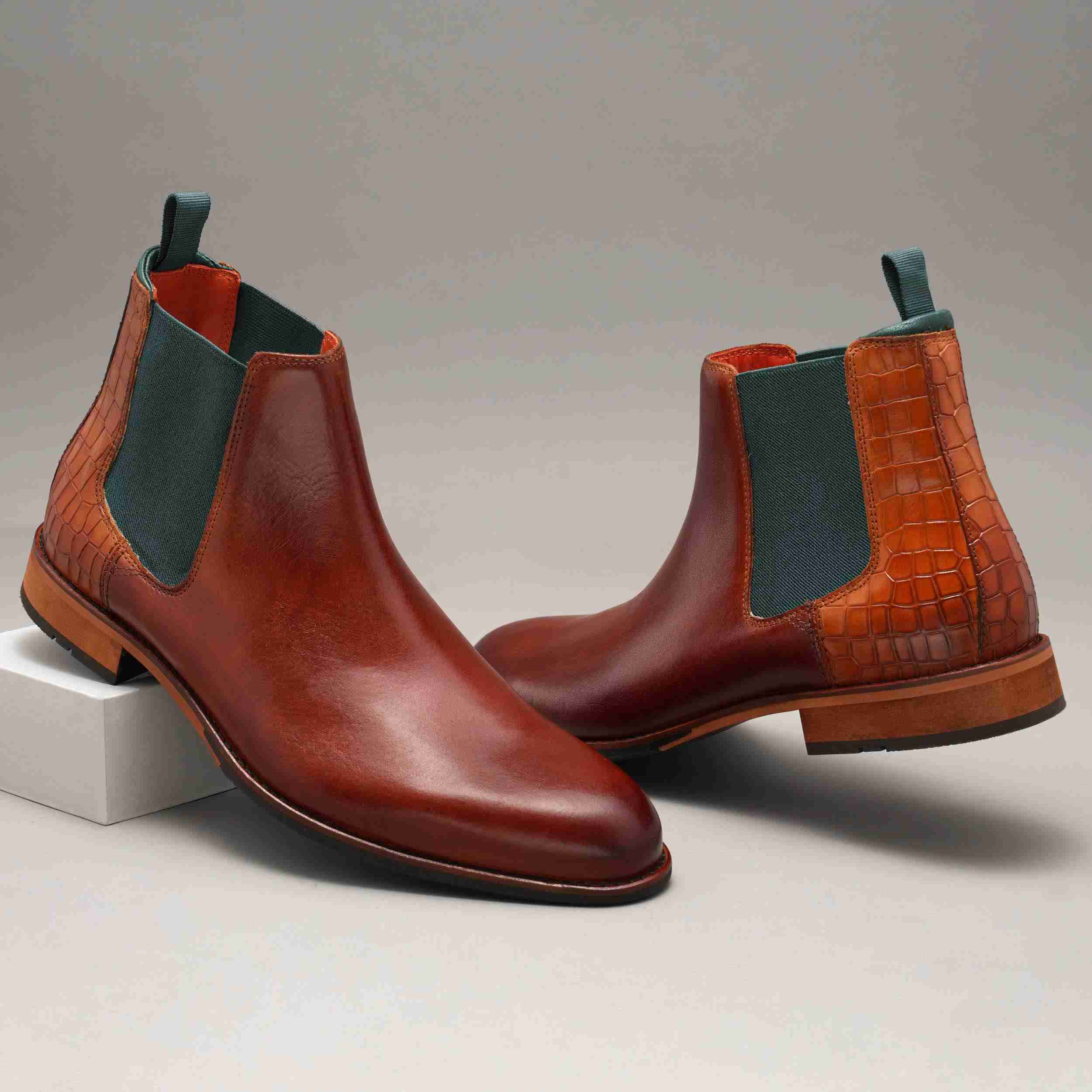The Saul Ruosh Men Tan Formal Chelsea Boot