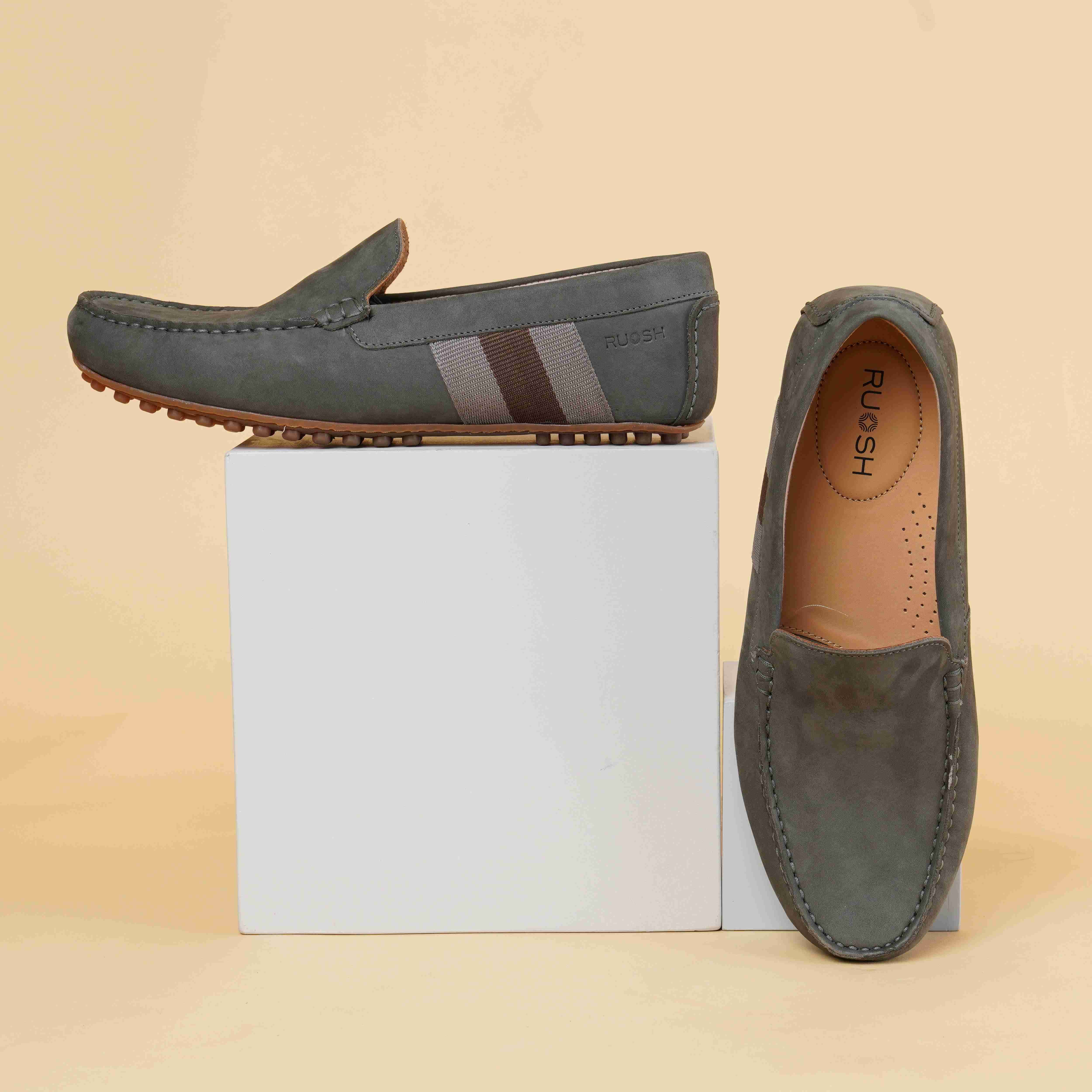 The Oman Ruosh Men Grey Casual Loafer