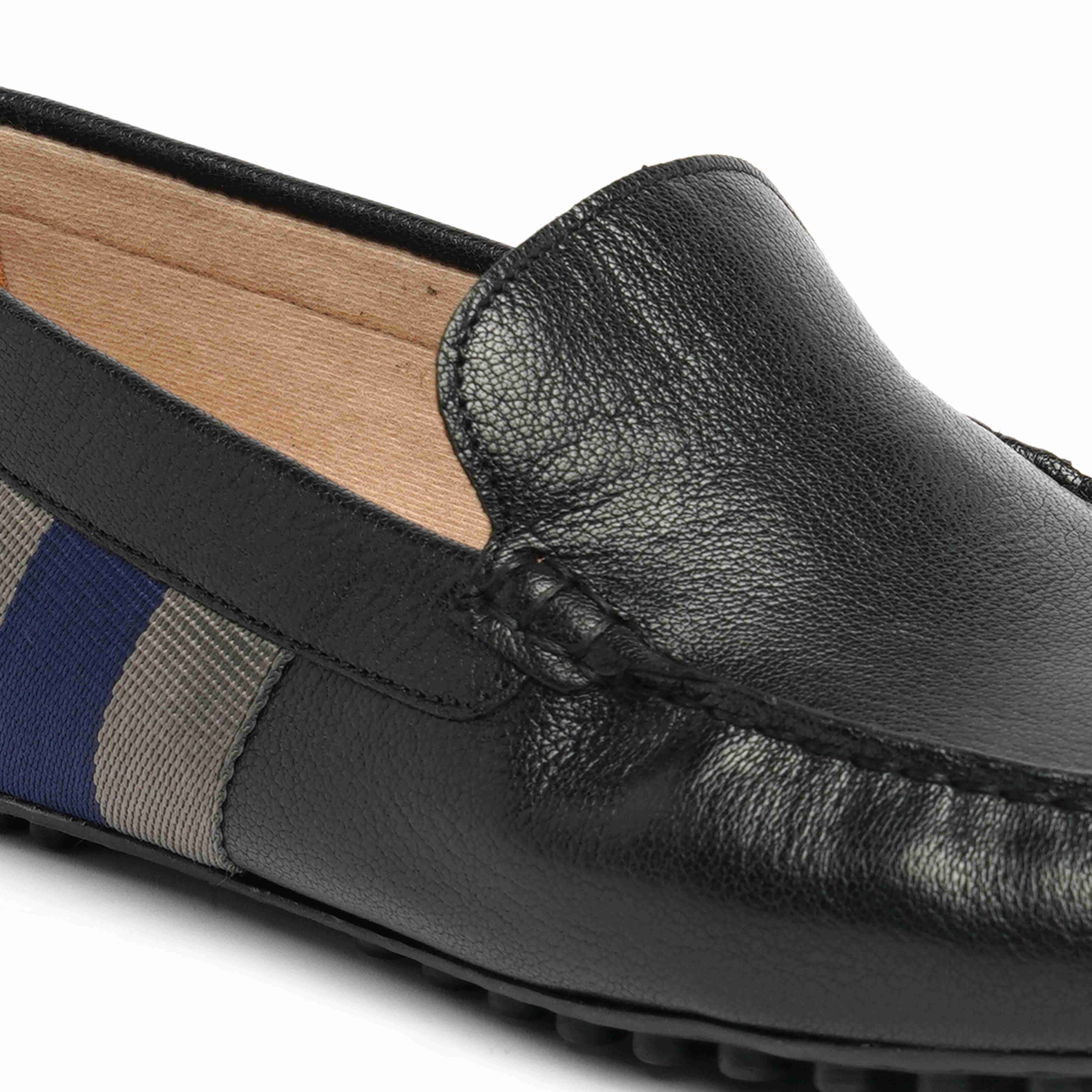 The Oman Ruosh Men Black Soft Leather Casual Loafer