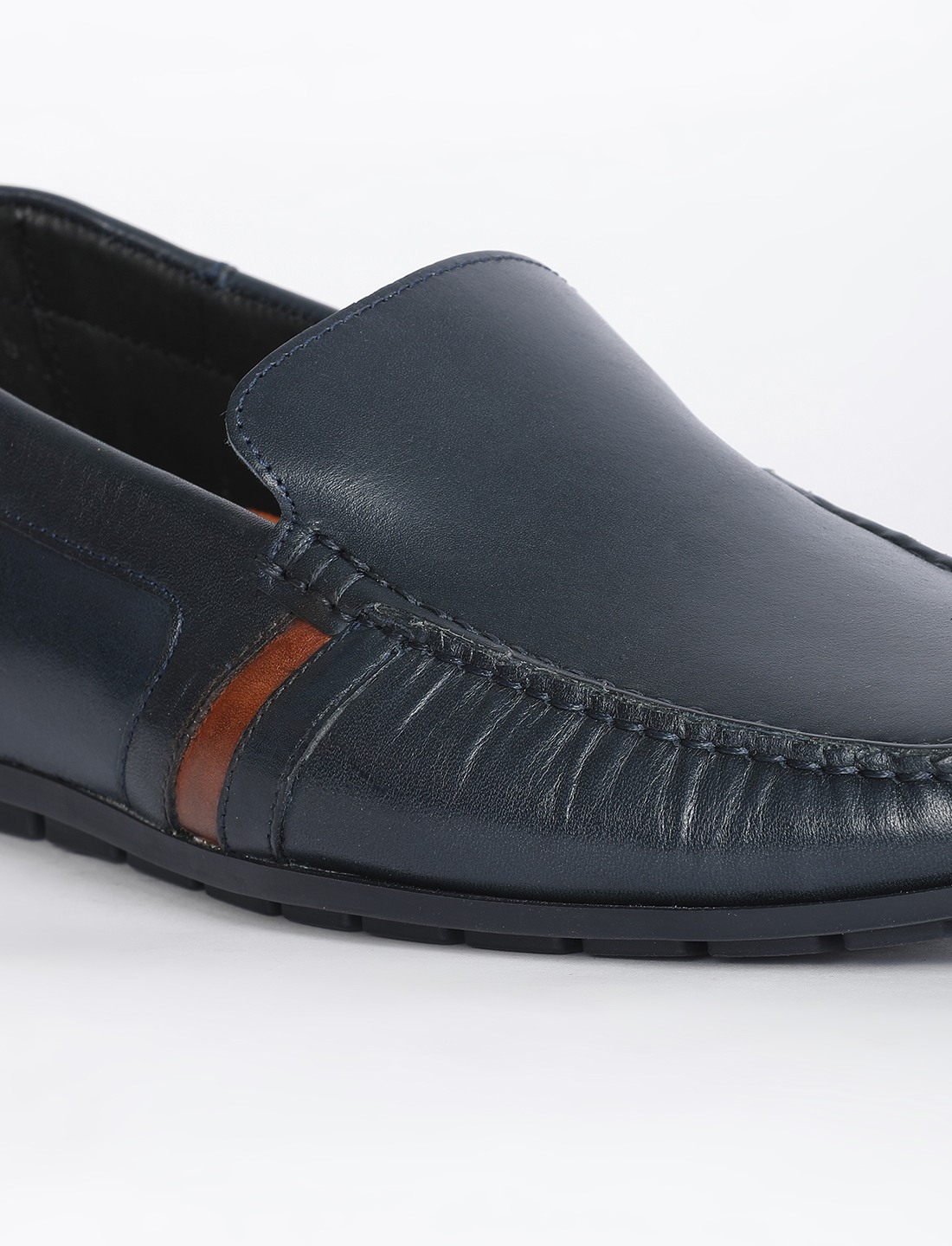The Waren Navy Men Casual Drivers Ruosh