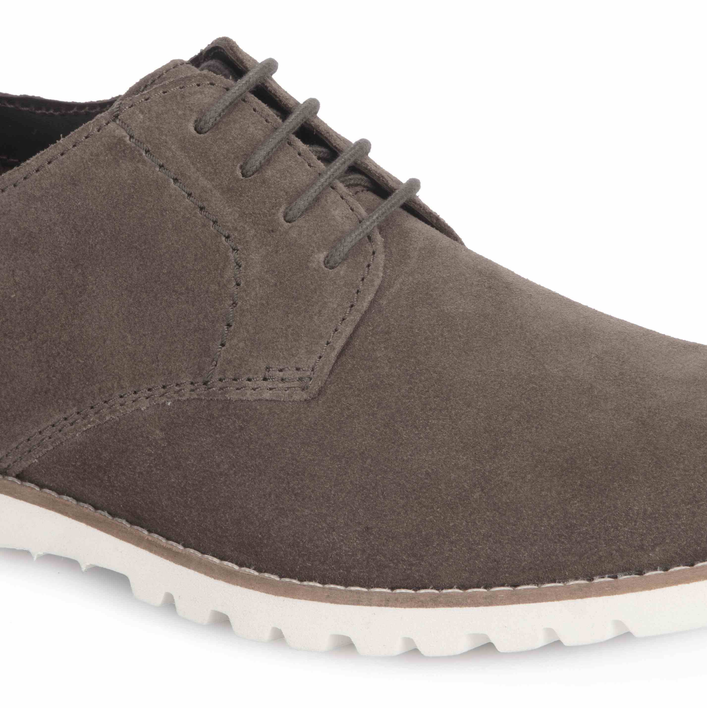 The Otes  Ruosh Men Green Casual Derby