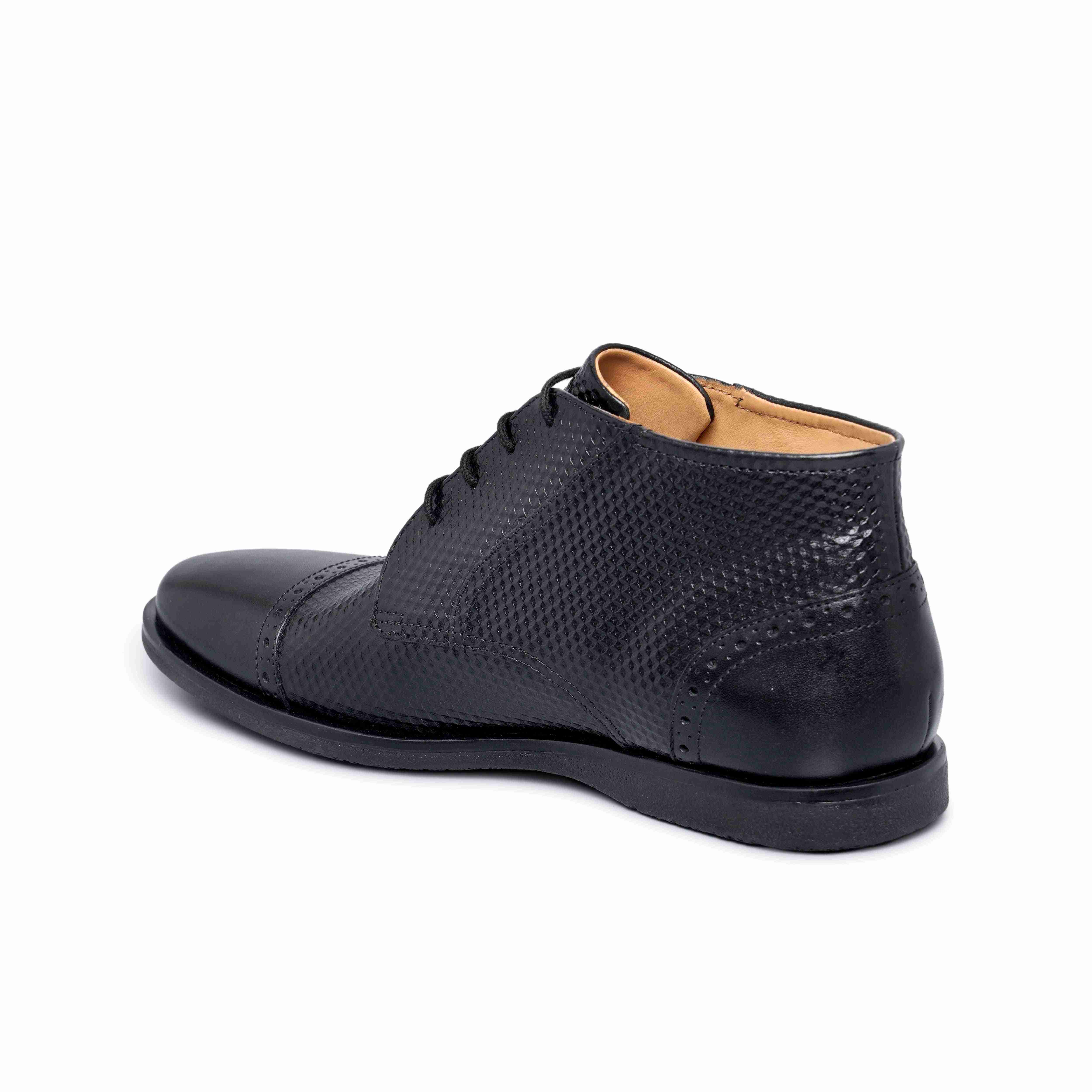 The Venice Ruosh Men Black Ankle Chukka Boot