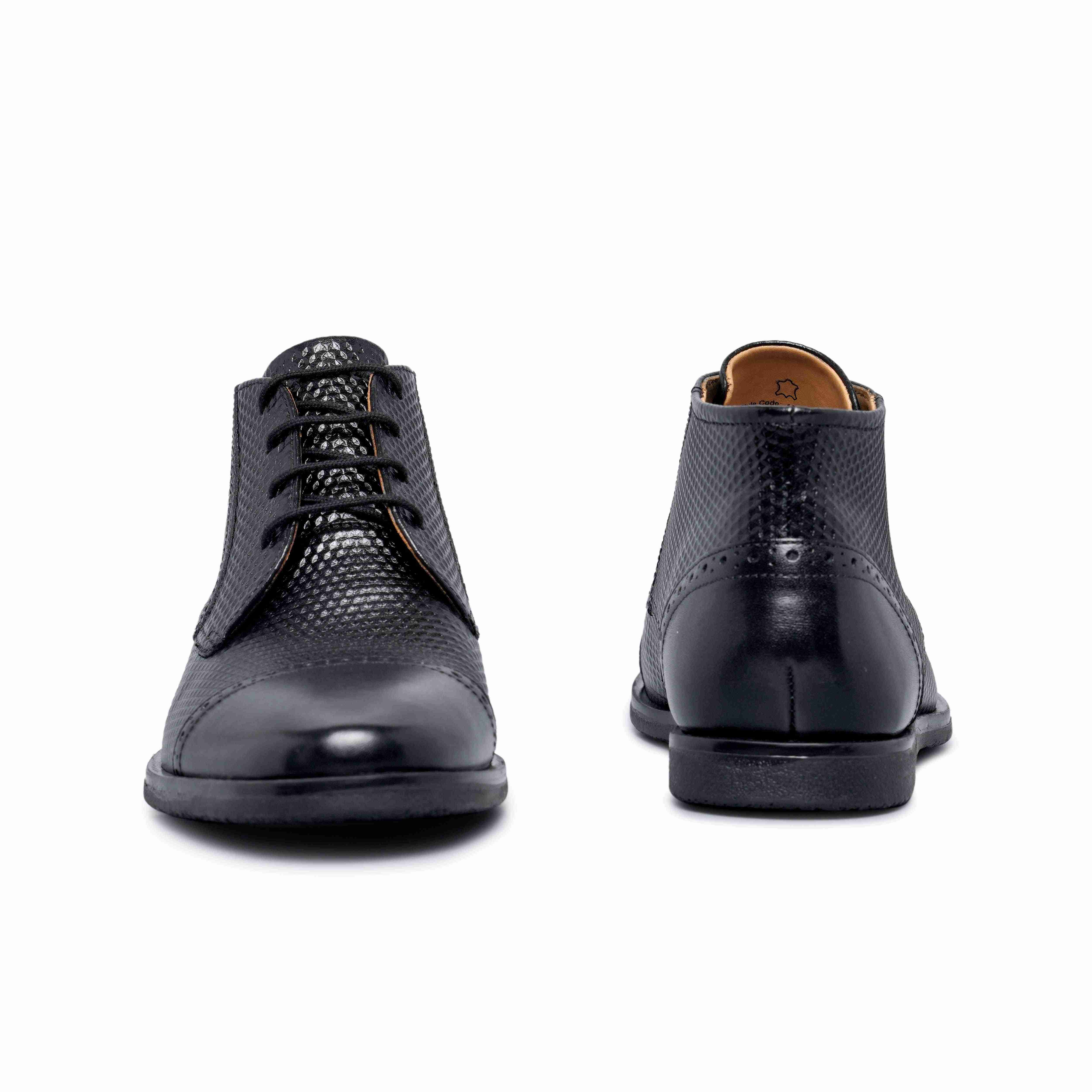 The Venice Ruosh Men Black Ankle Chukka Boot