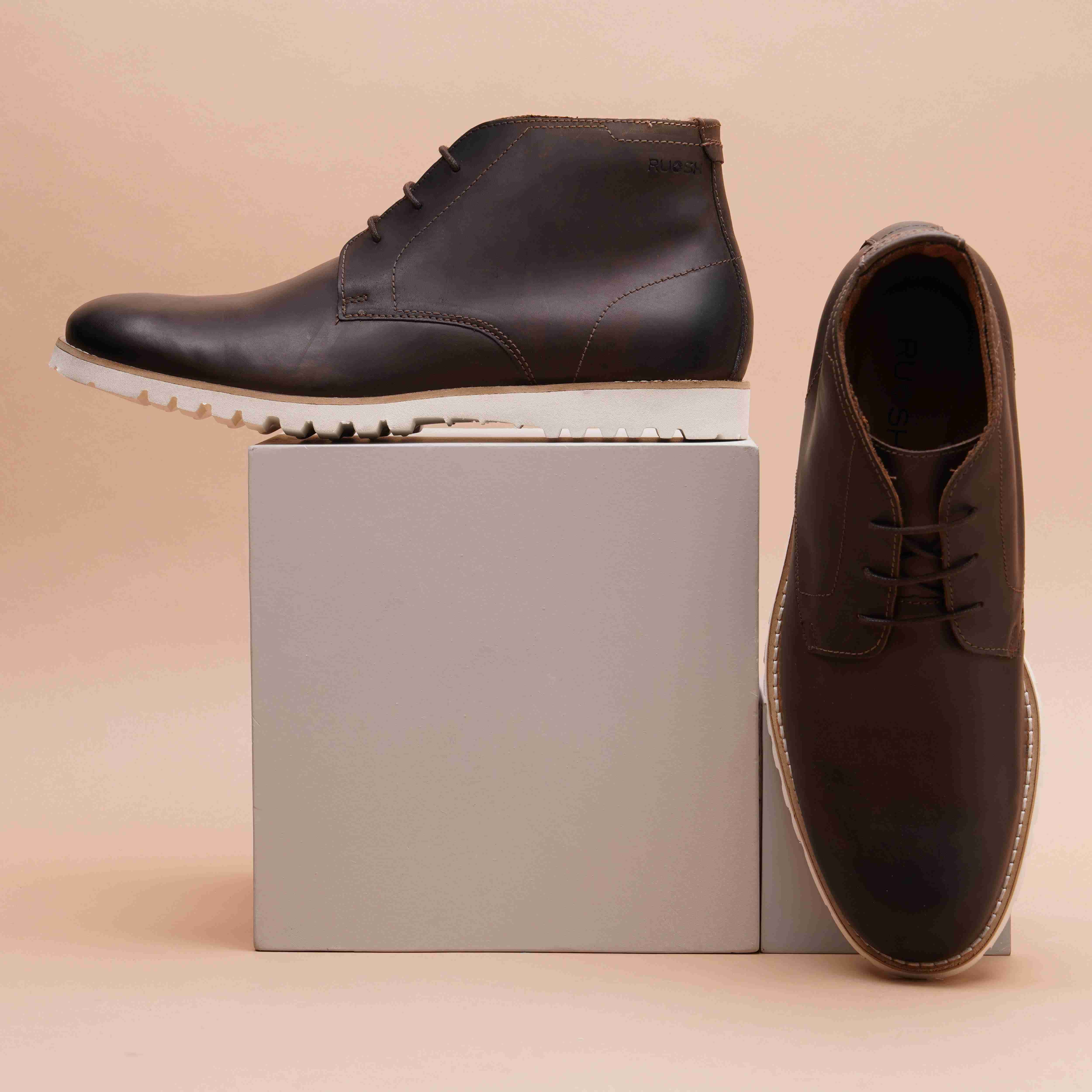The Otes Ruosh Men Brown Ankle Chukka Boot