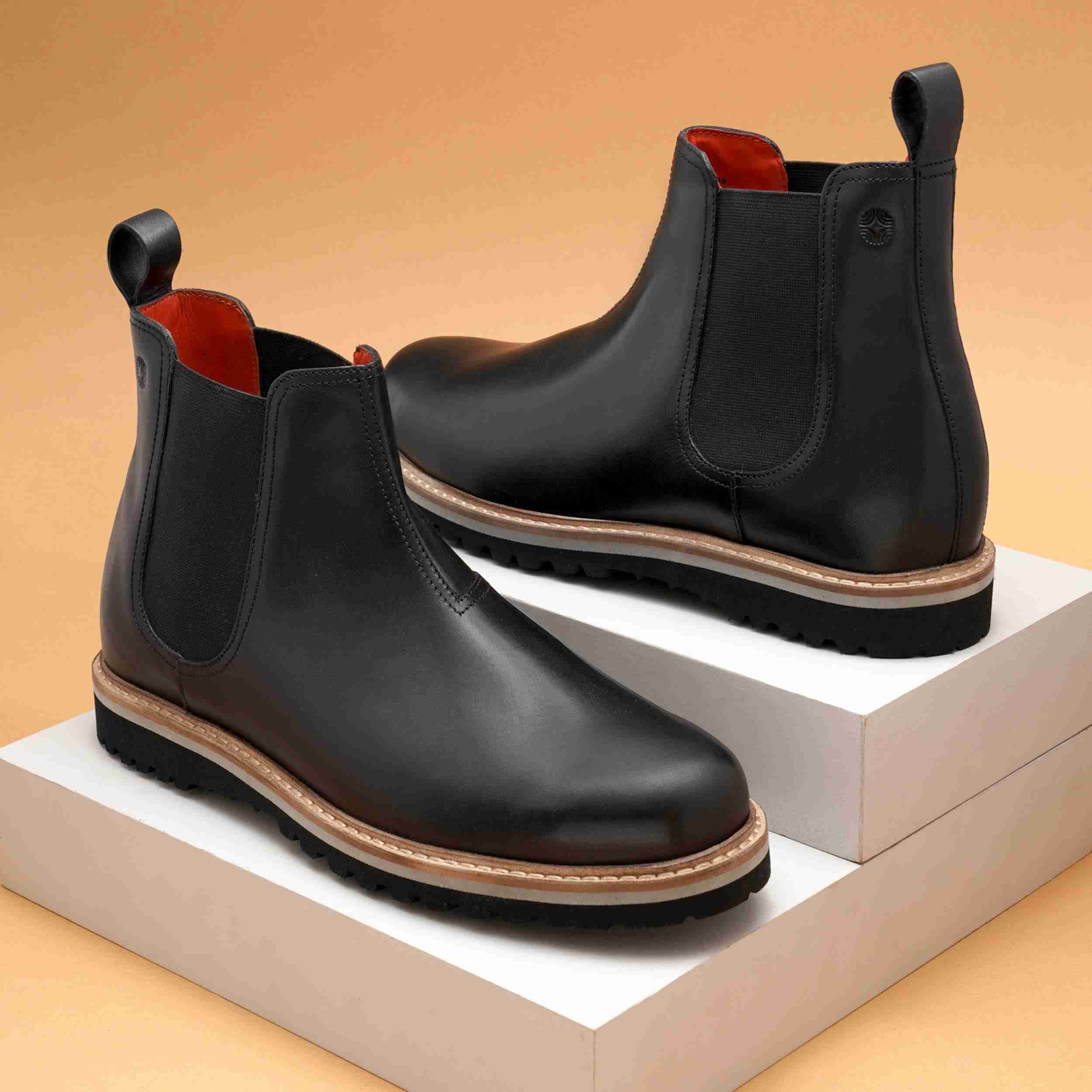 The Dalton Ruosh Men Black Smart Chelsea Boot