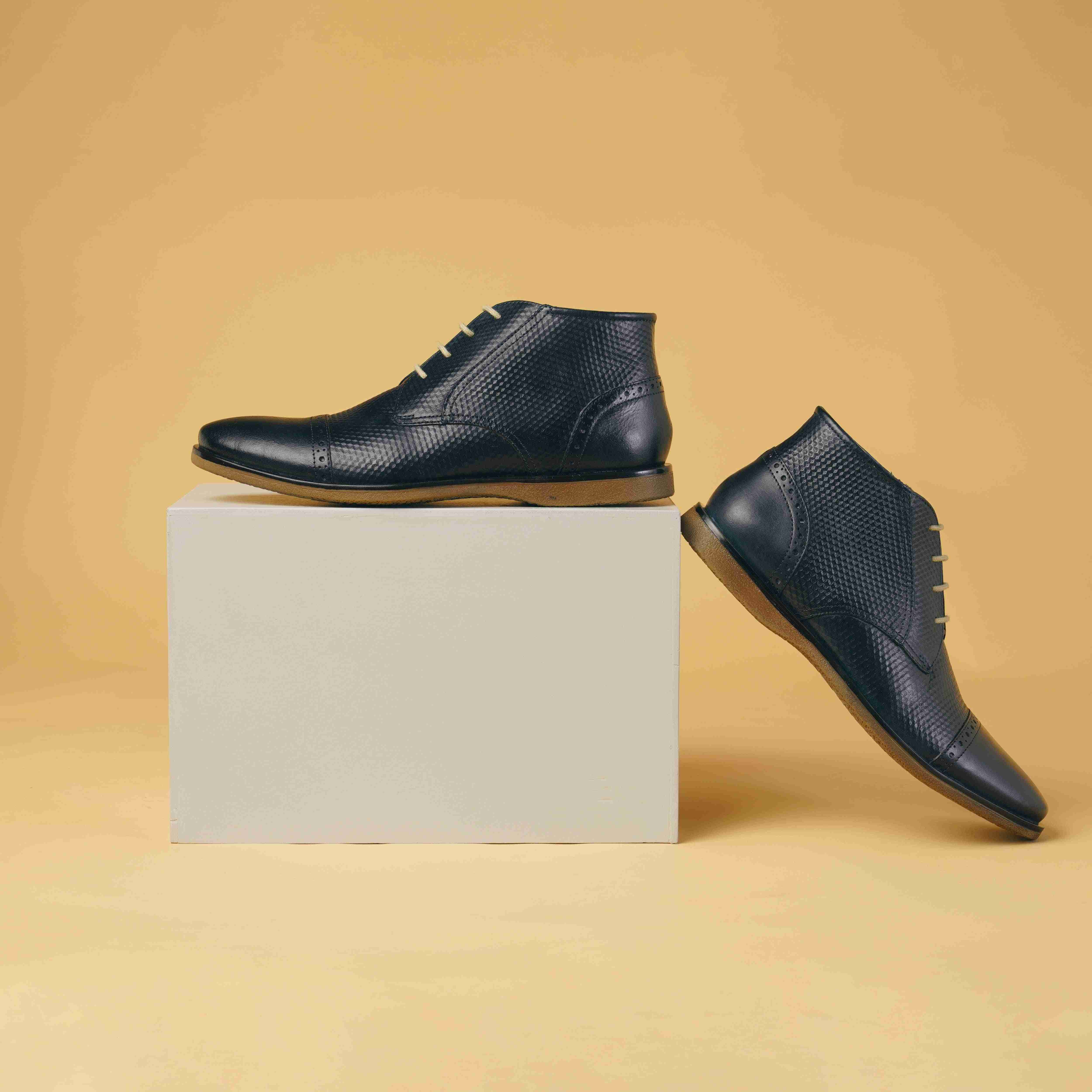 The Venice Ruosh Men Navy Ankle Chukka Boot