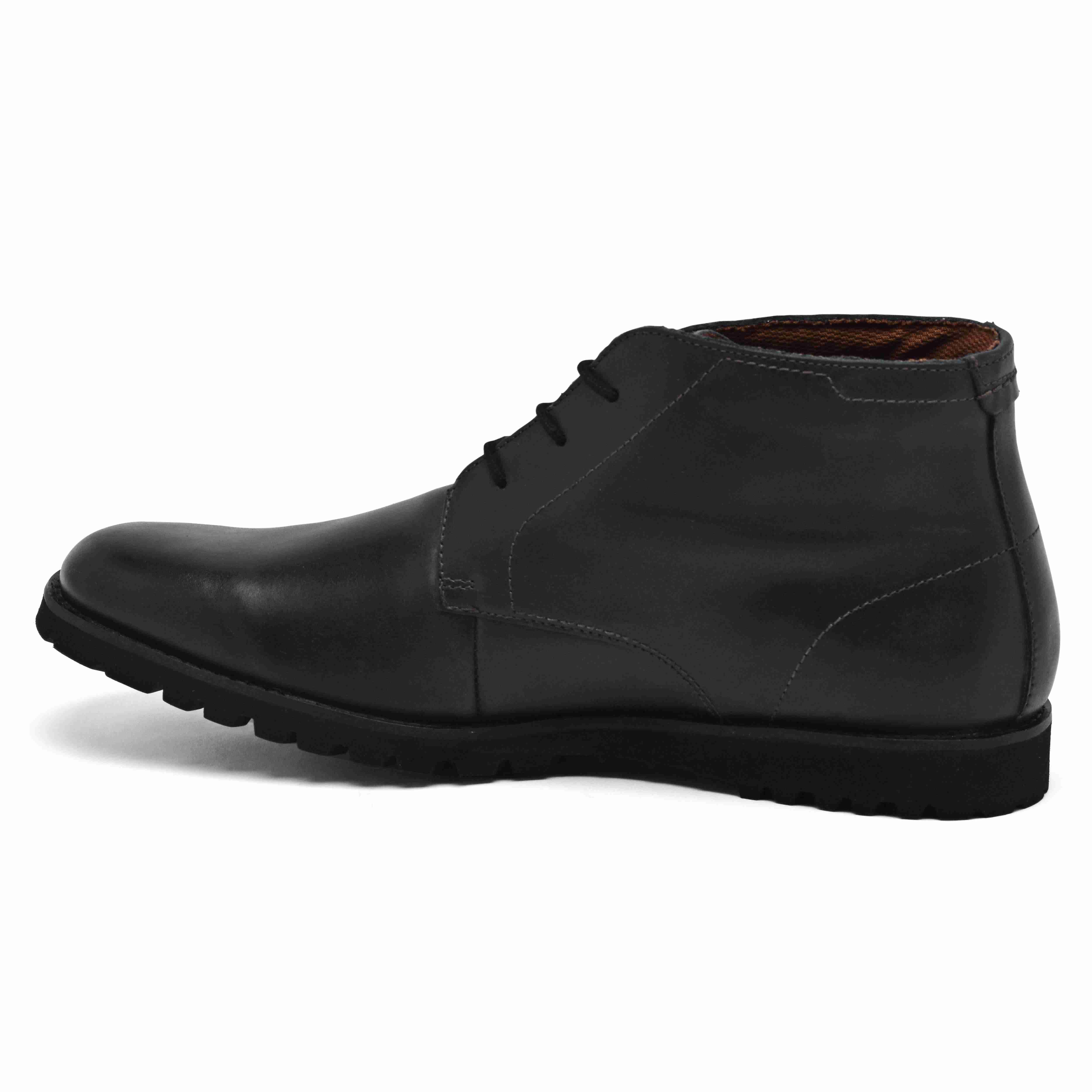 The Otes Ruosh Men Navy Ankle Chukka Boot